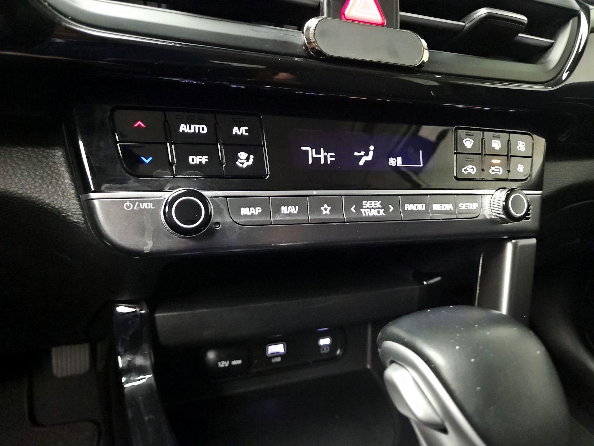 Thumbnail: 2024 Kia Seltos - 17