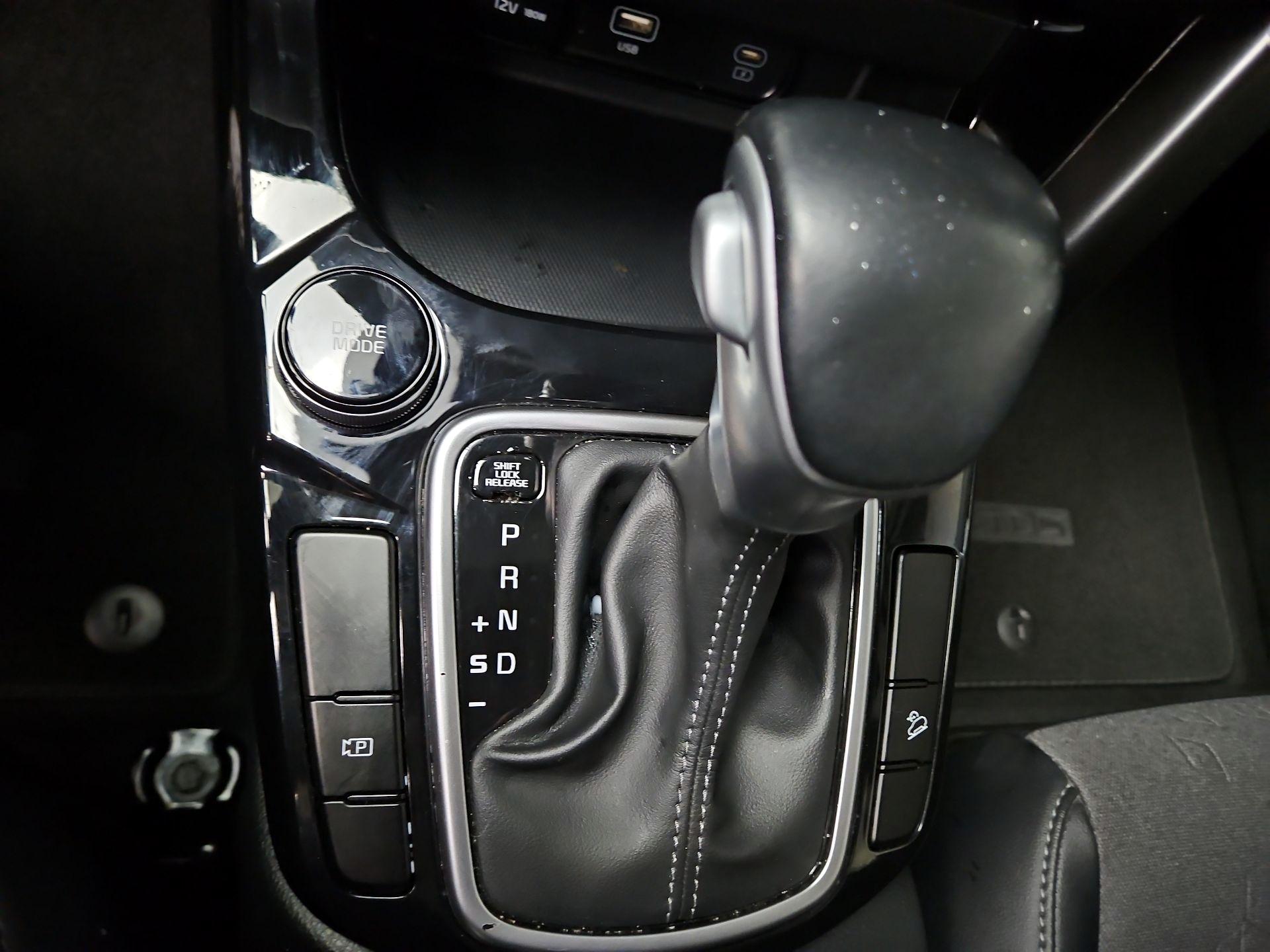 Thumbnail: 2024 Kia Seltos - 18