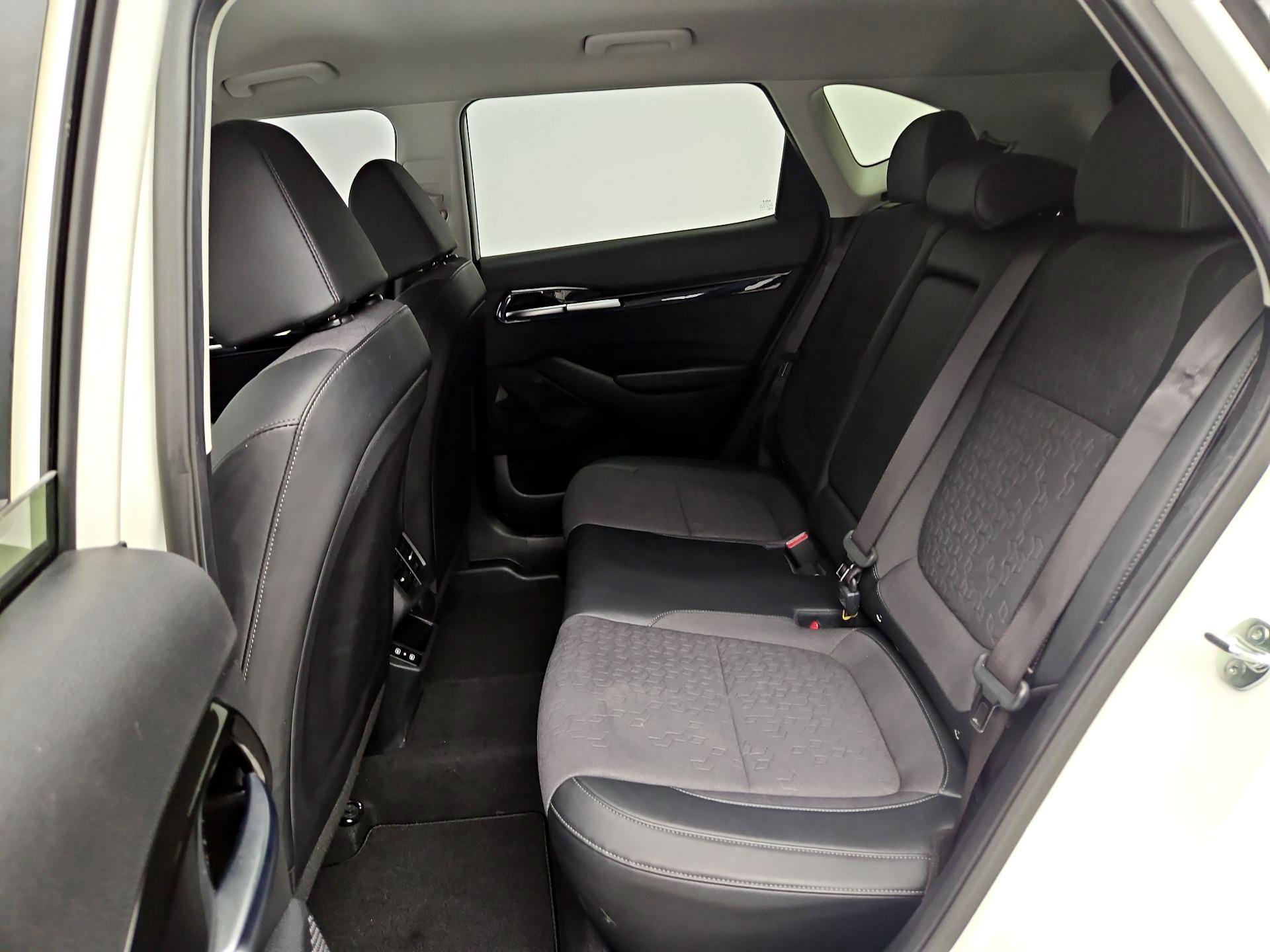 Thumbnail: 2024 Kia Seltos - 20