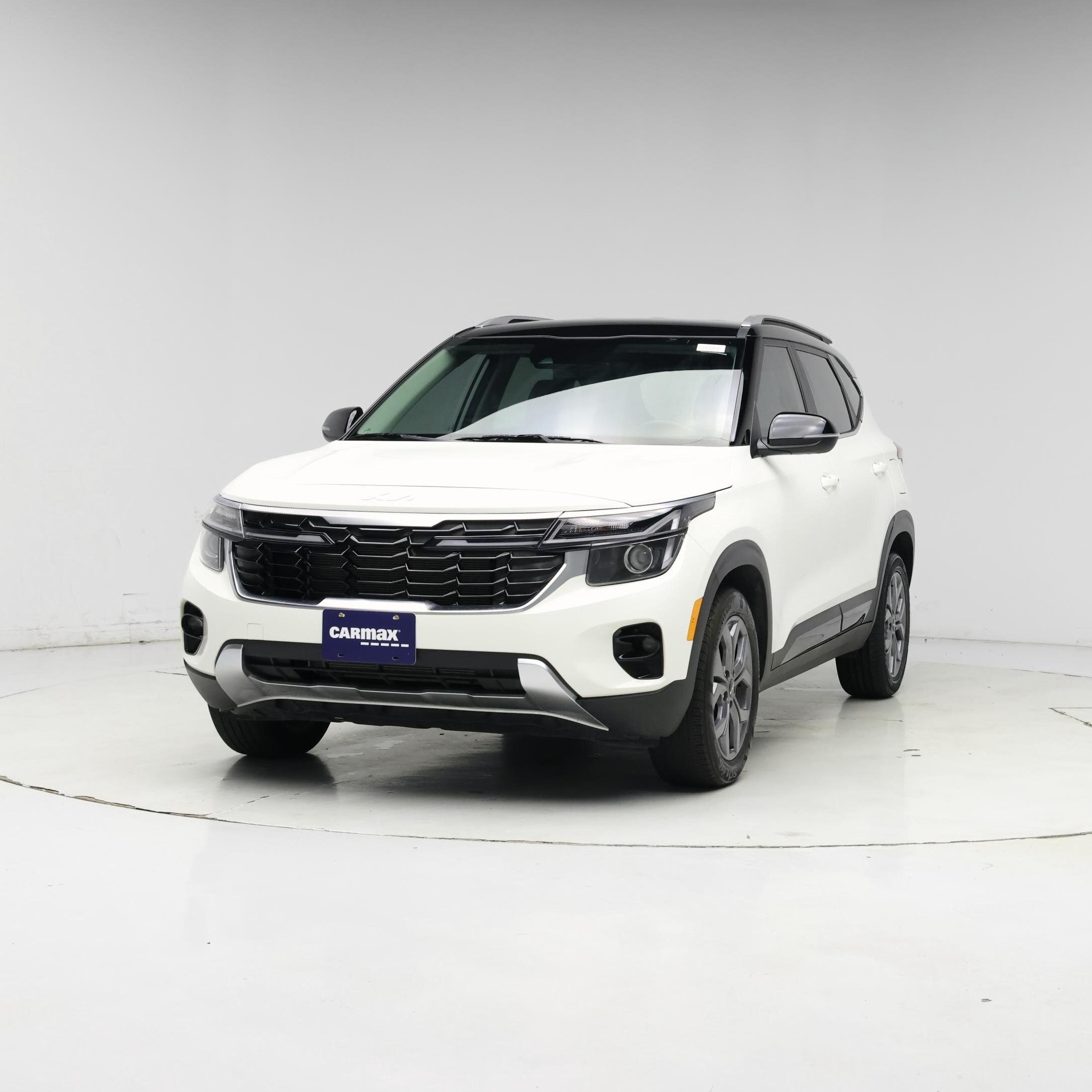 Thumbnail: 2024 Kia Seltos - 4