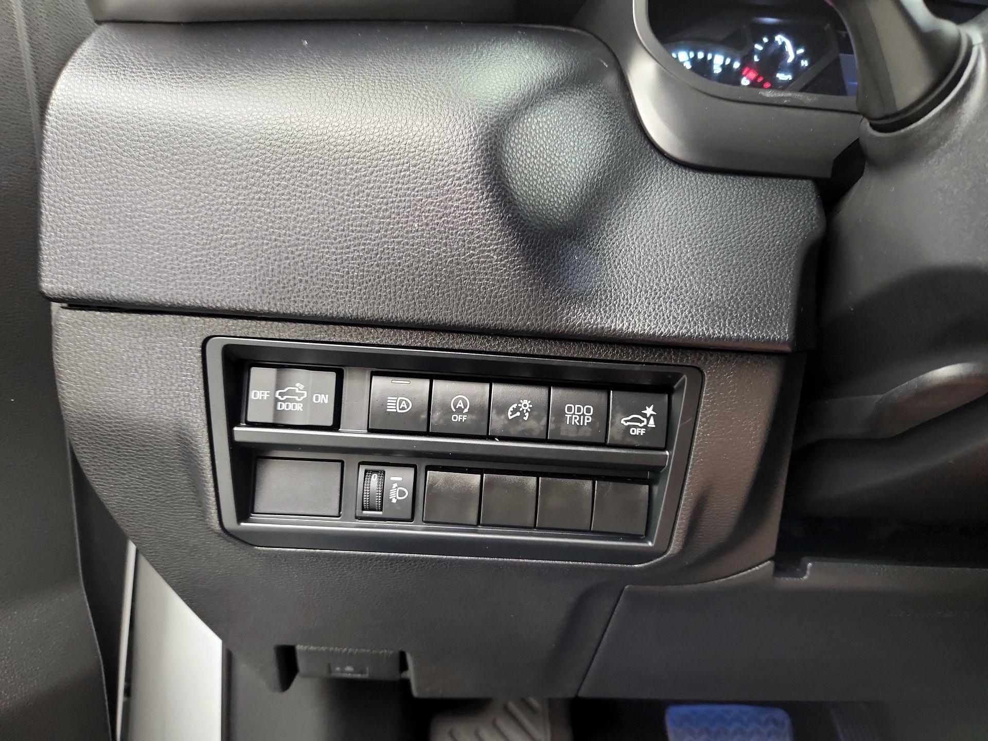 Thumbnail: 2024 Toyota Tundra - 13