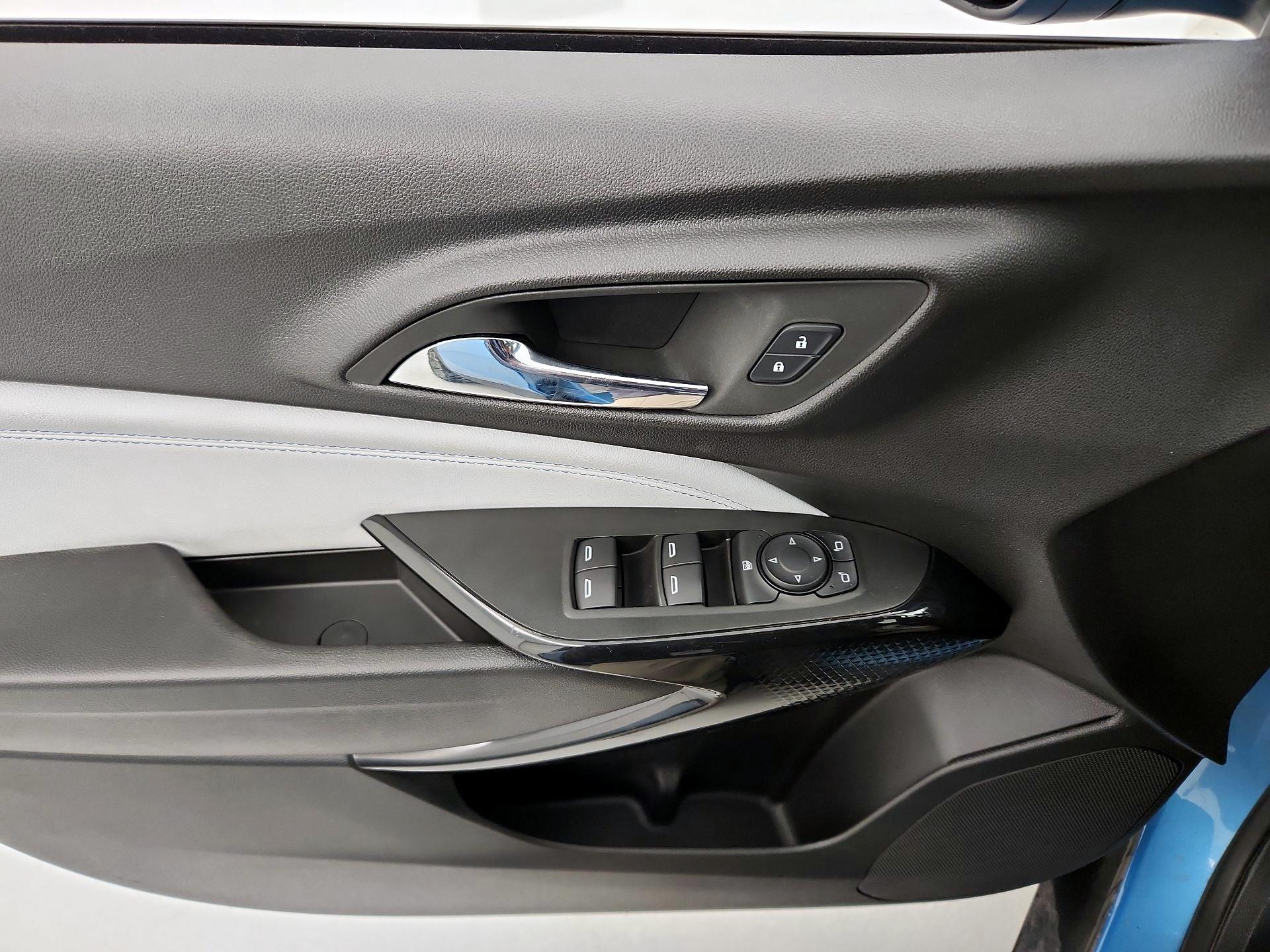 Thumbnail: 2025 Chevrolet Trax - 12