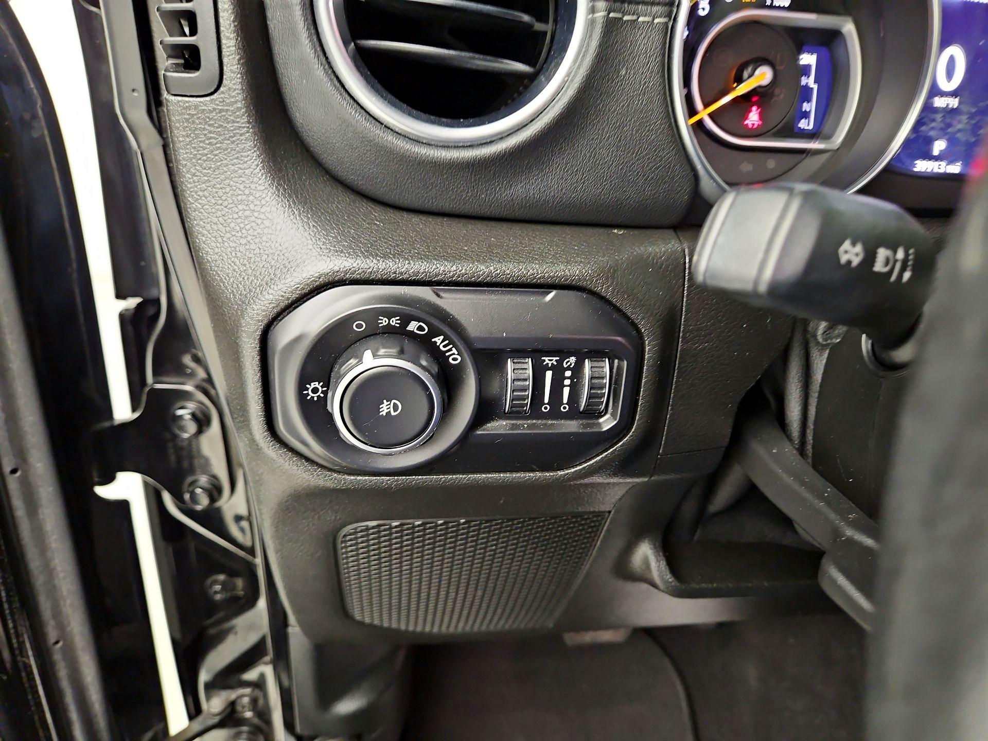 Thumbnail: 2021 Jeep Wrangler - 13