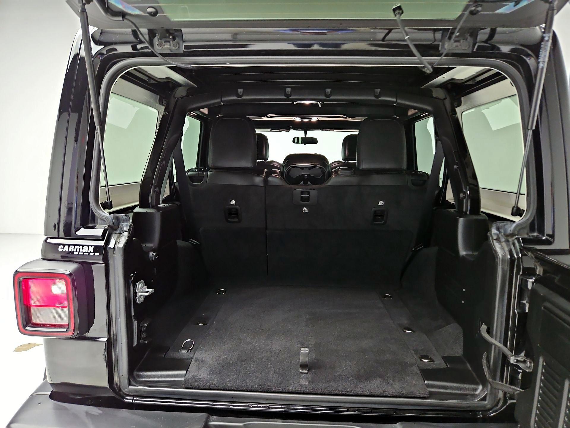 Thumbnail: 2021 Jeep Wrangler - 20