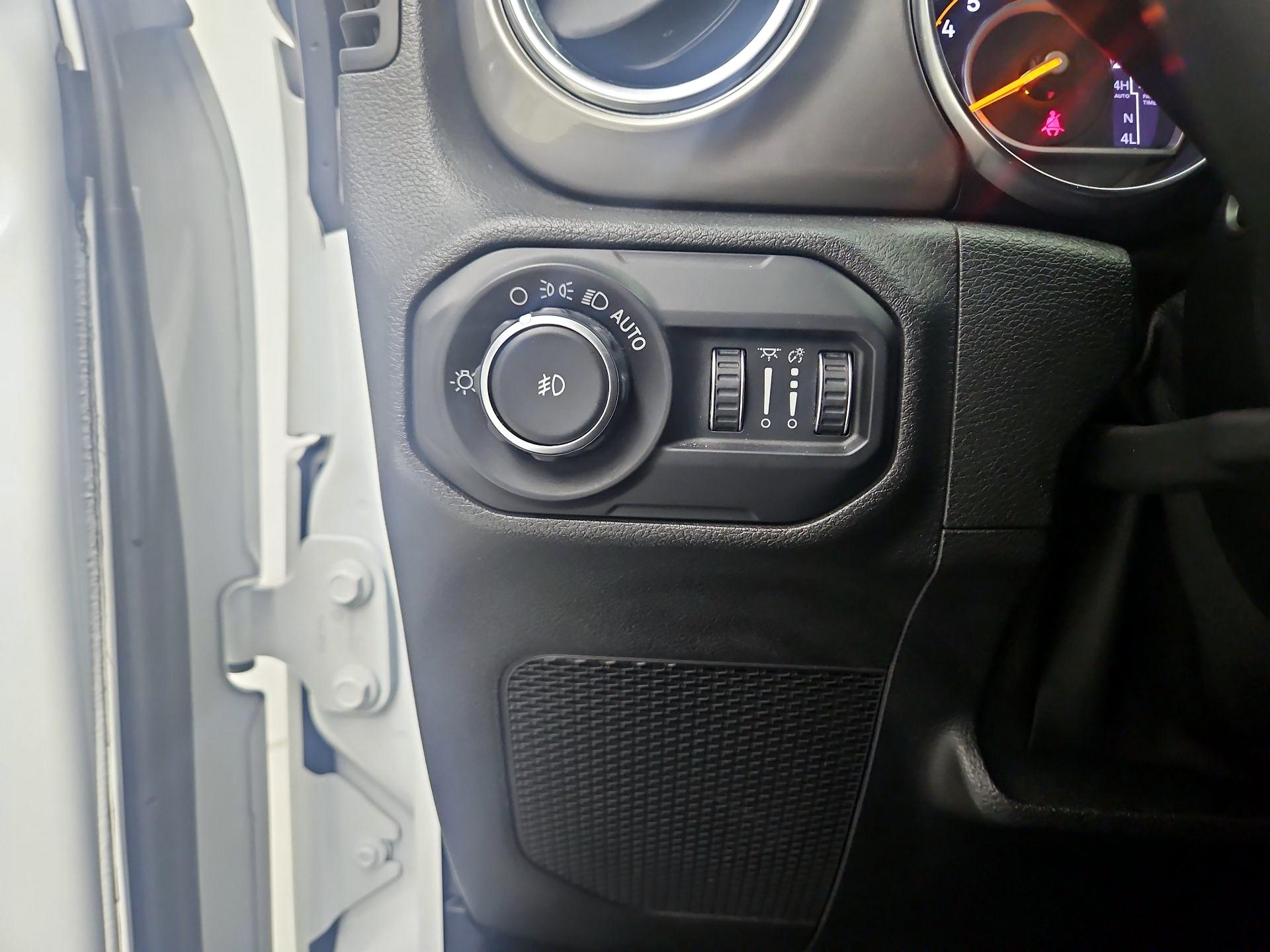 Thumbnail: 2020 Jeep Wrangler - 13