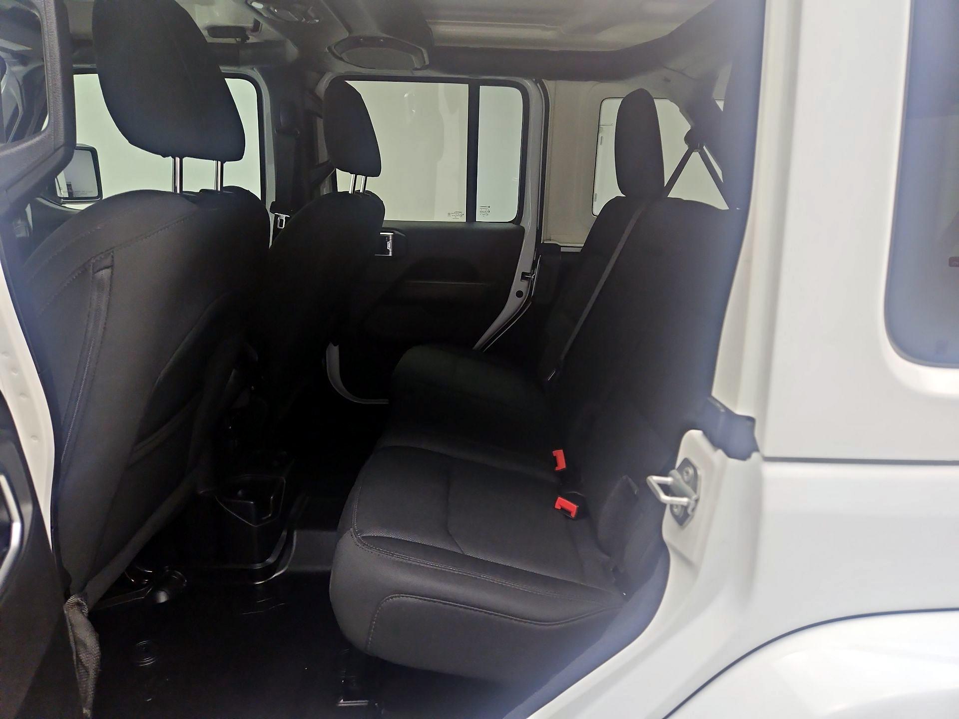 Thumbnail: 2020 Jeep Wrangler - 19