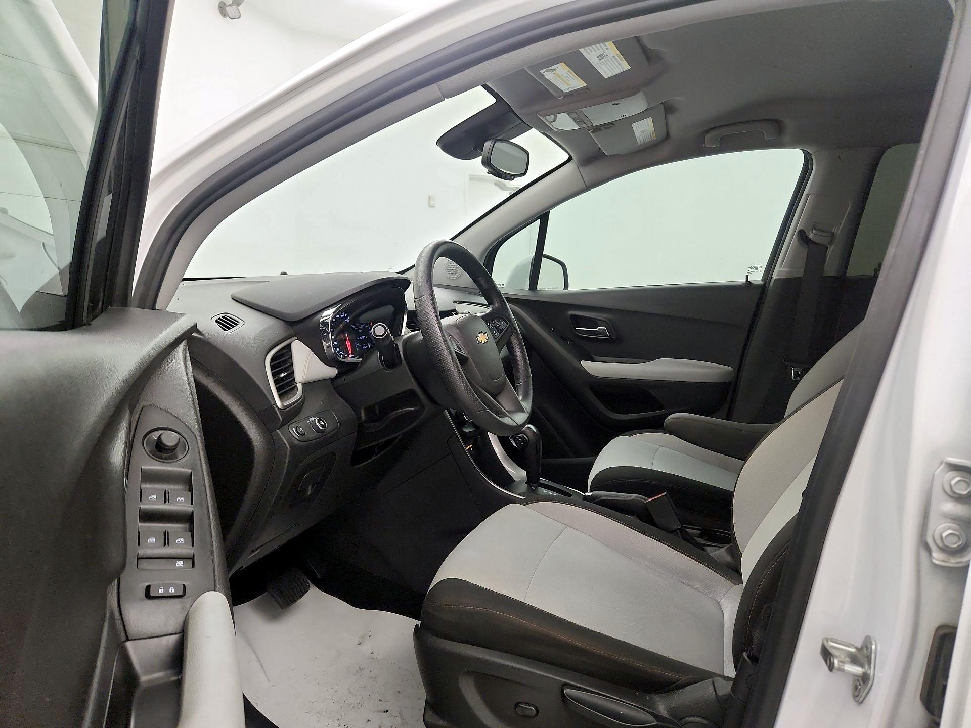 Thumbnail: 2020 Chevrolet Trax - 11