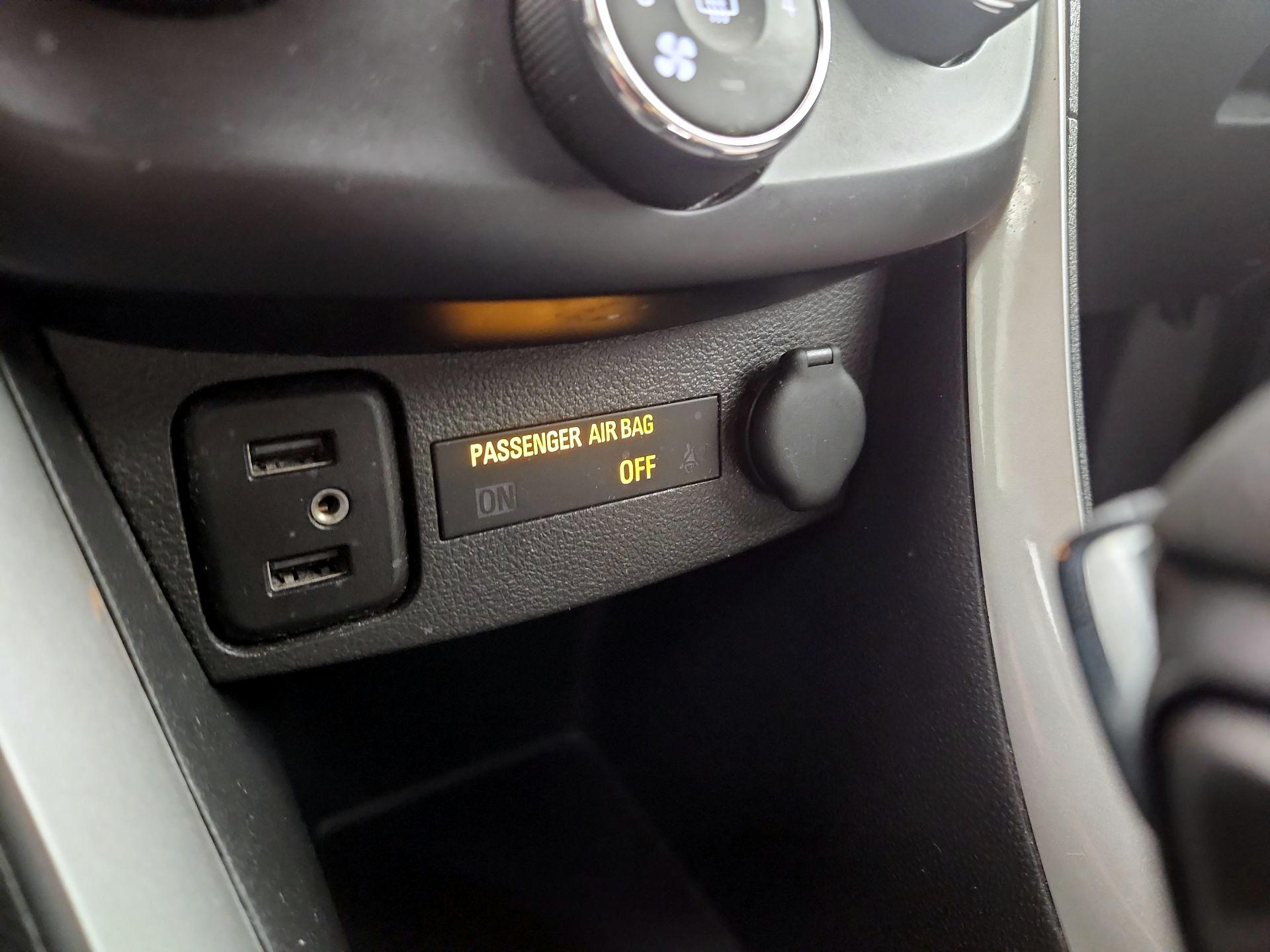 Thumbnail: 2020 Chevrolet Trax - 18