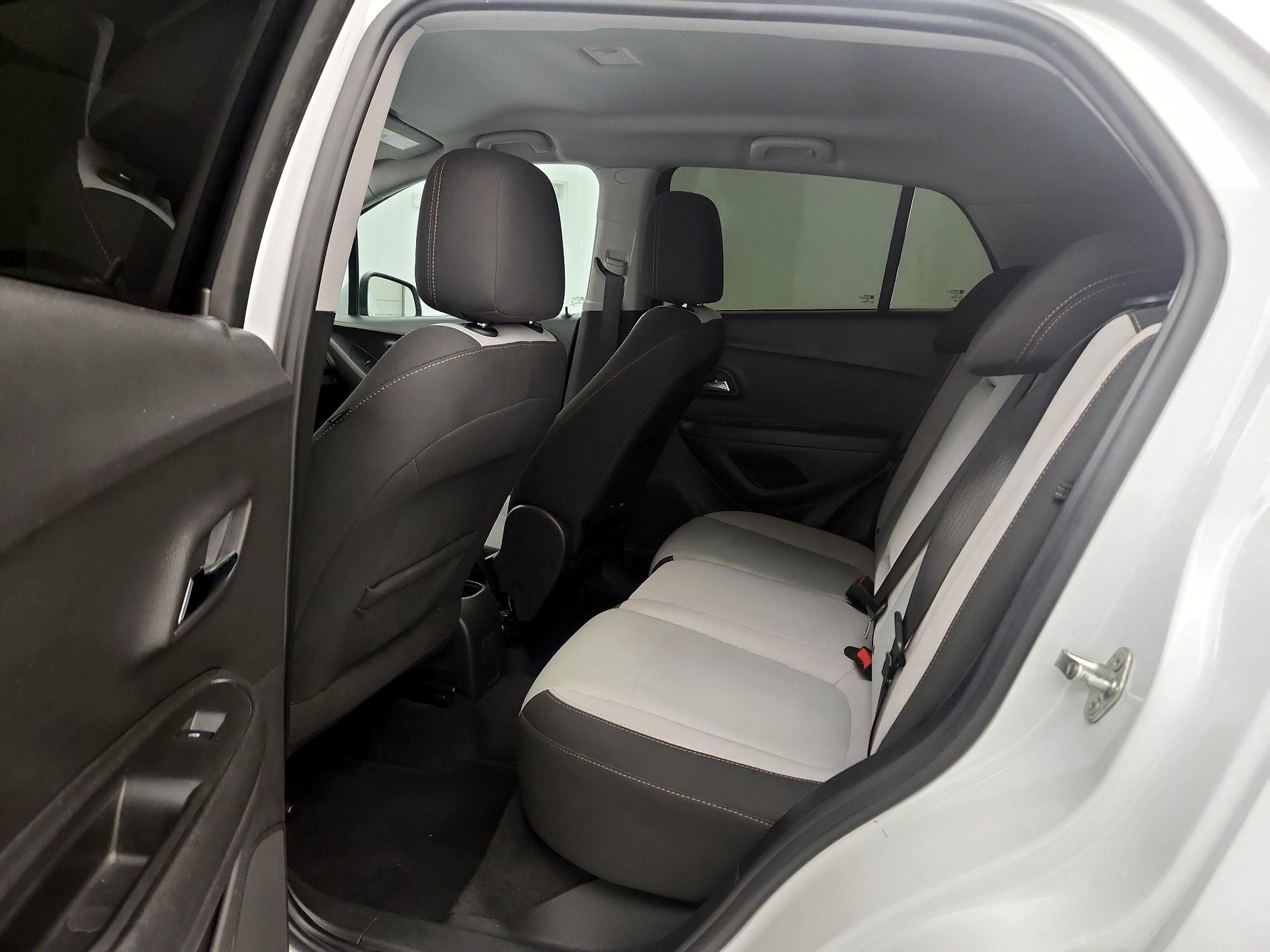 Thumbnail: 2020 Chevrolet Trax - 19