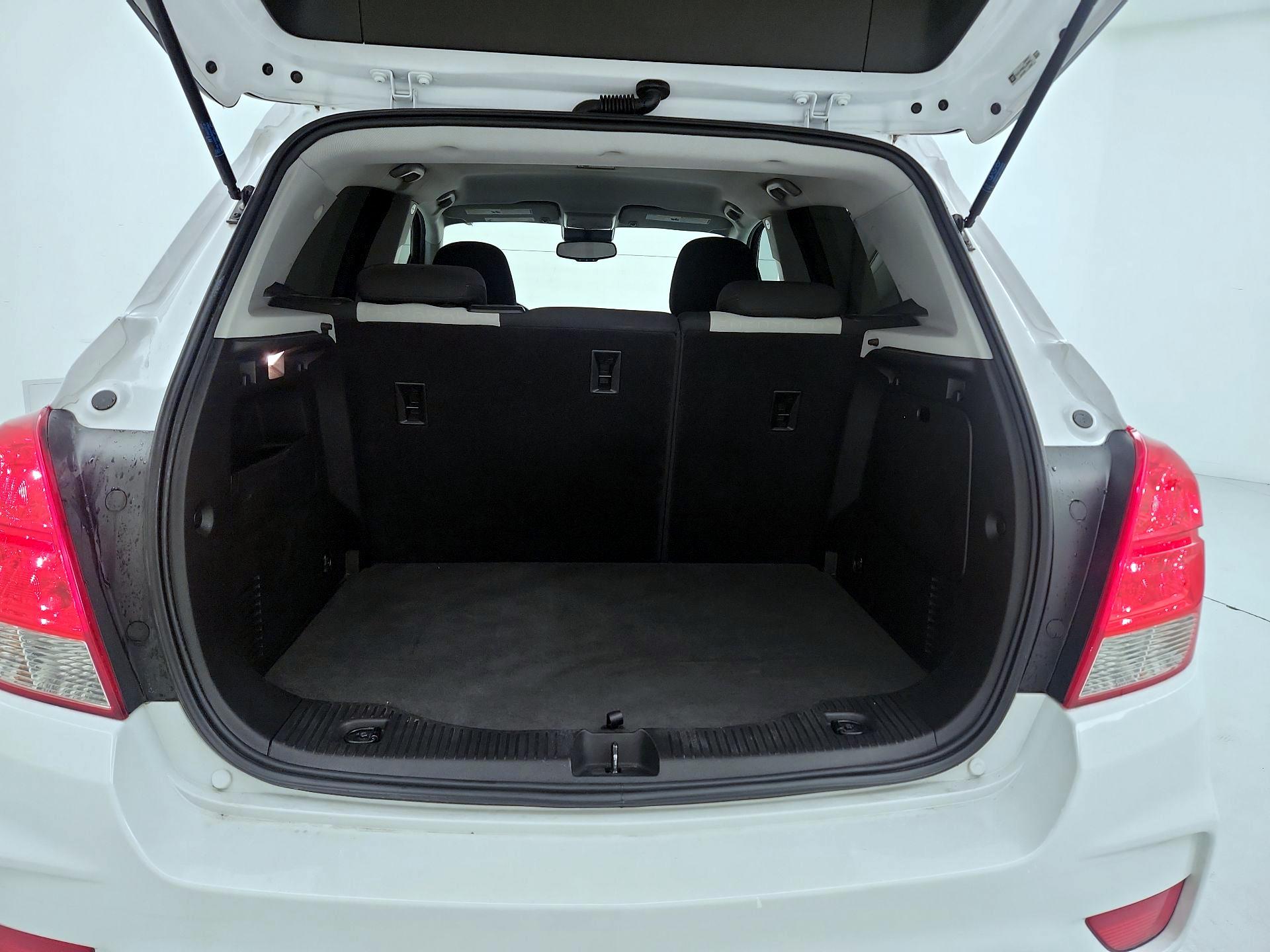 Thumbnail: 2020 Chevrolet Trax - 20