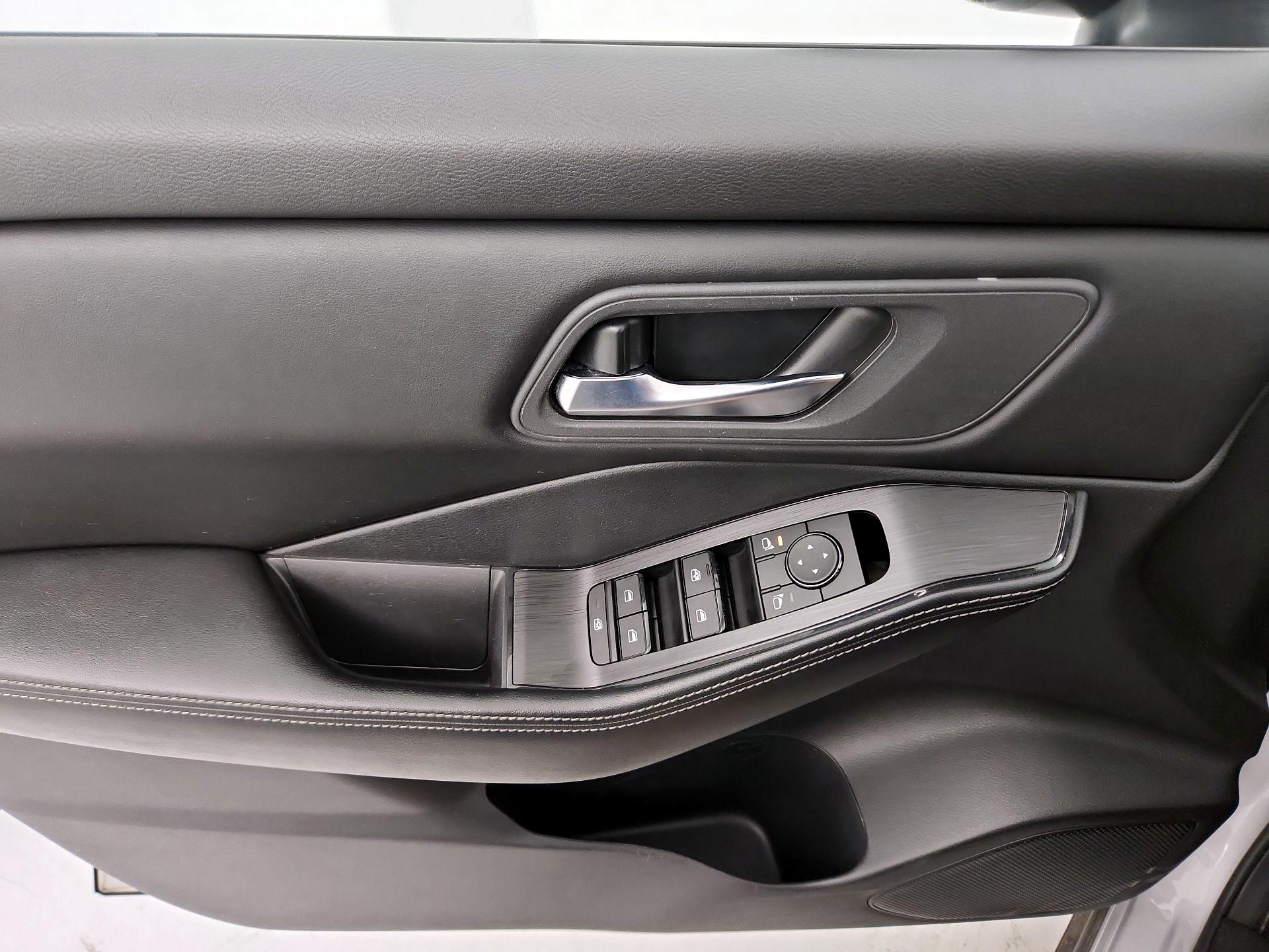 Thumbnail: 2024 Nissan Rogue - 12