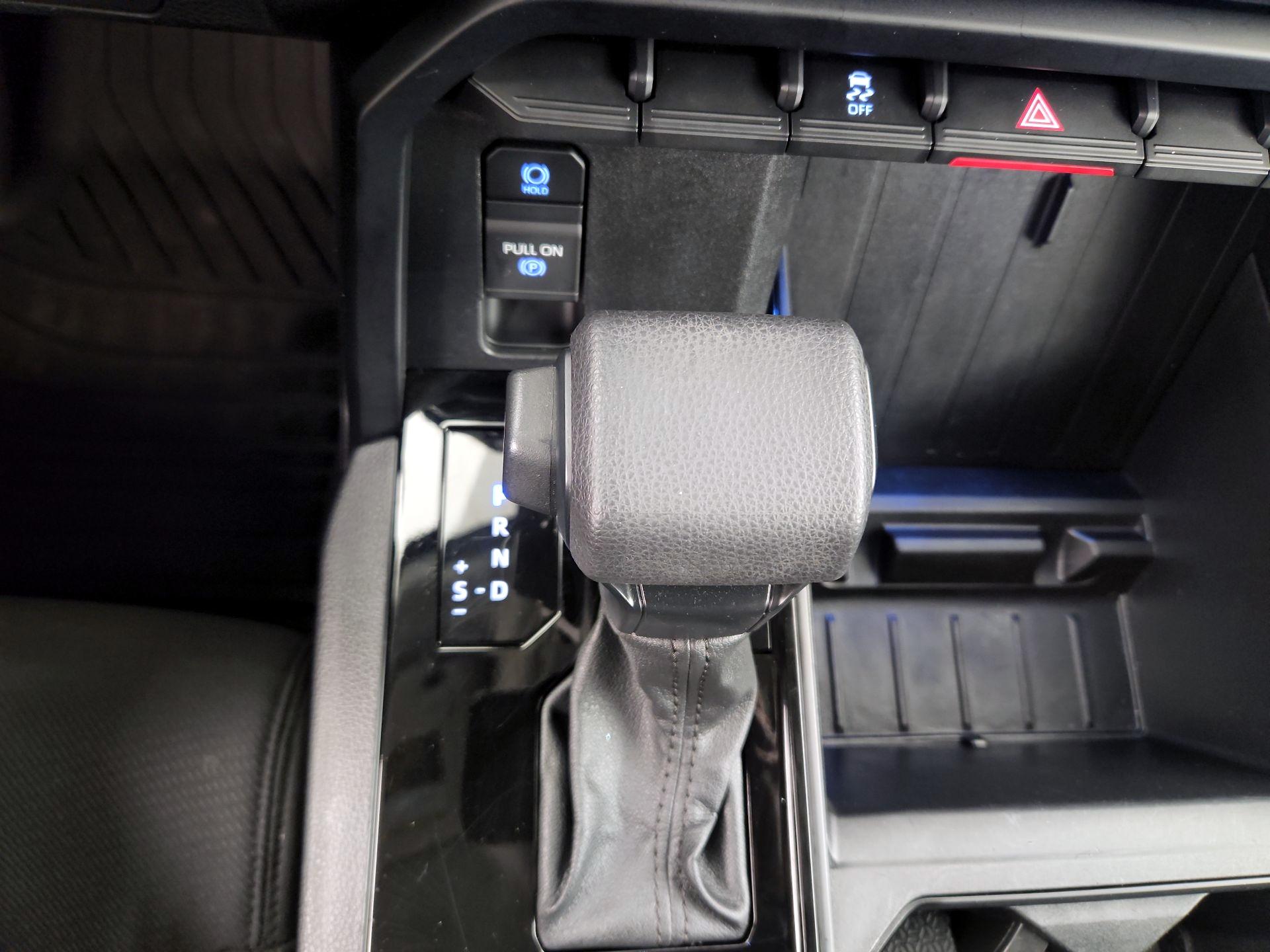 Thumbnail: 2023 Toyota Tundra - 17