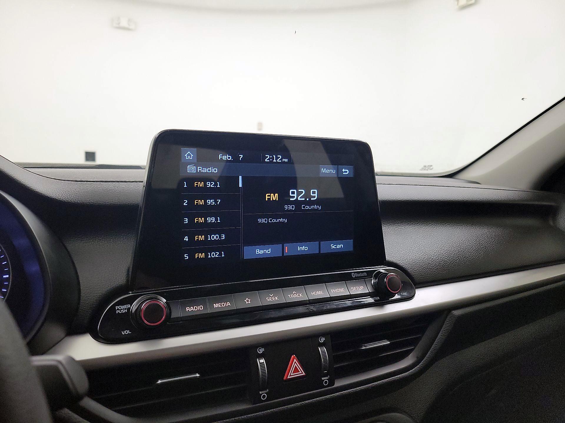 Thumbnail: 2020 Kia Forte - 15