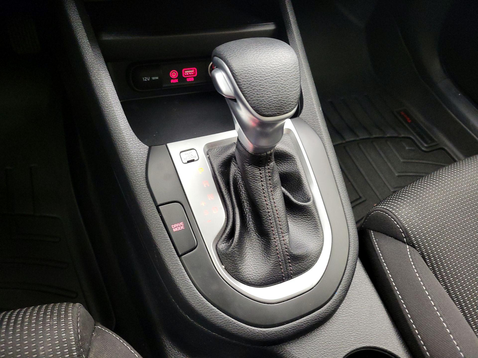 Thumbnail: 2020 Kia Forte - 17