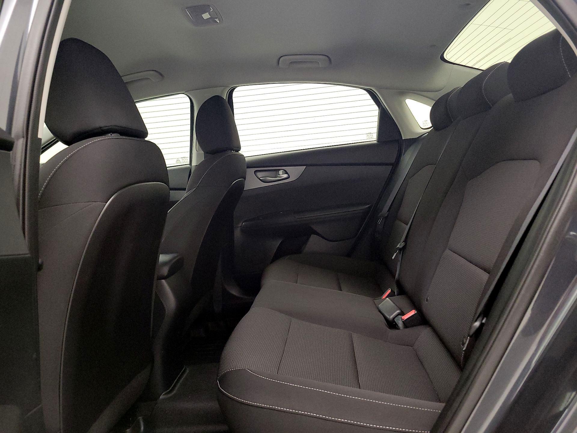 Thumbnail: 2020 Kia Forte - 19