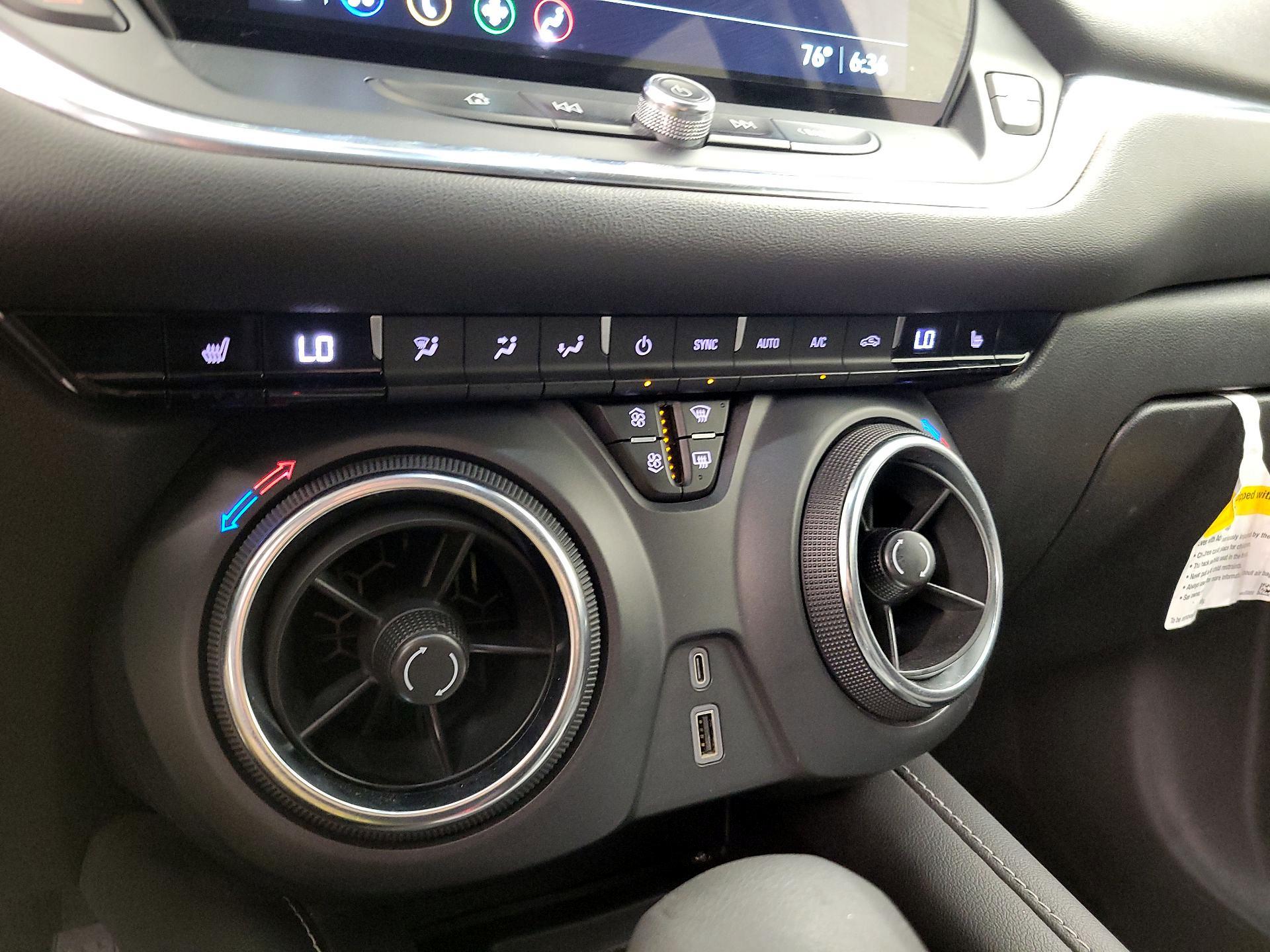 Thumbnail: 2024 Chevrolet Blazer - 16