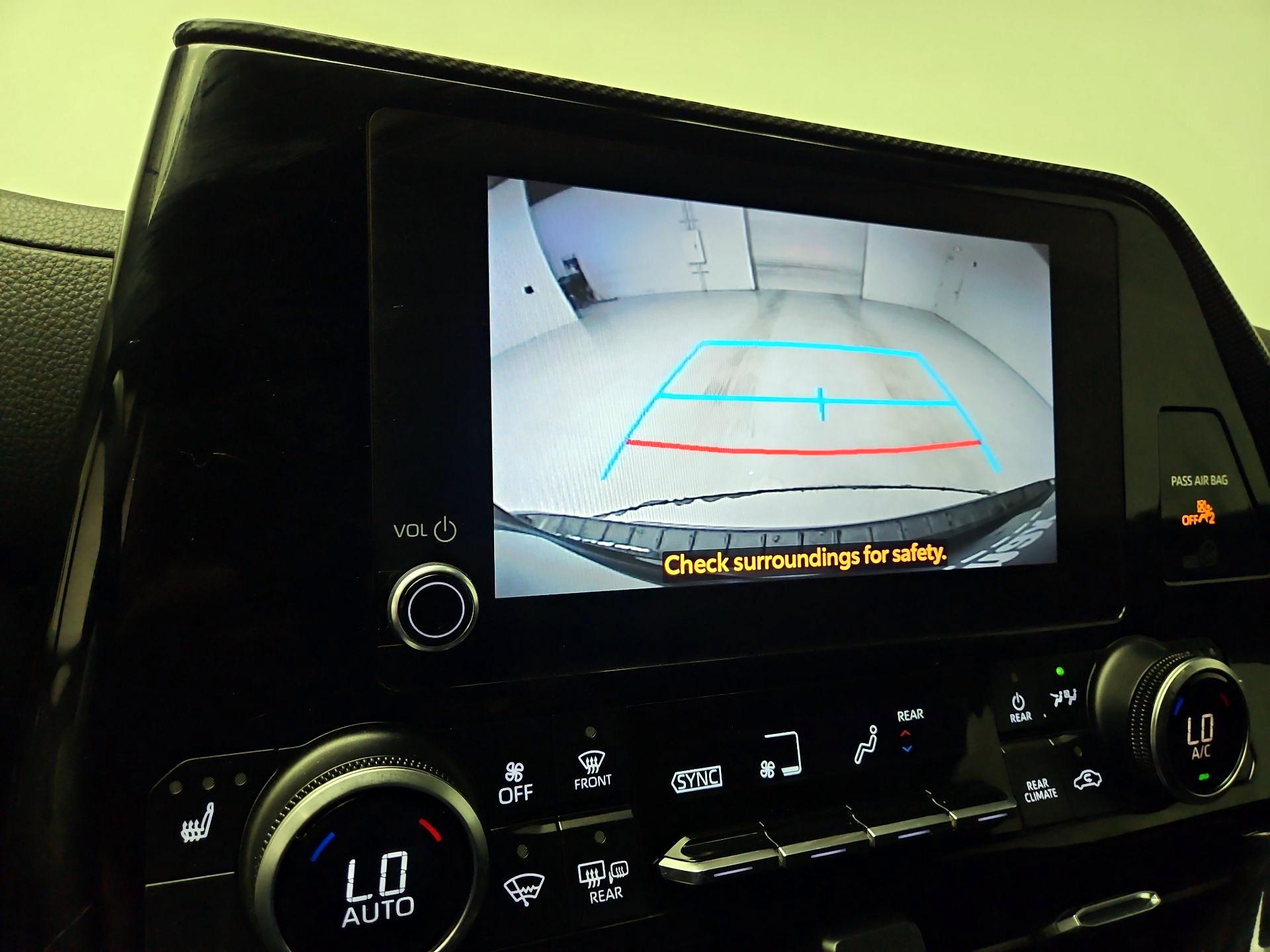 Thumbnail: 2023 Toyota Highlander - 14