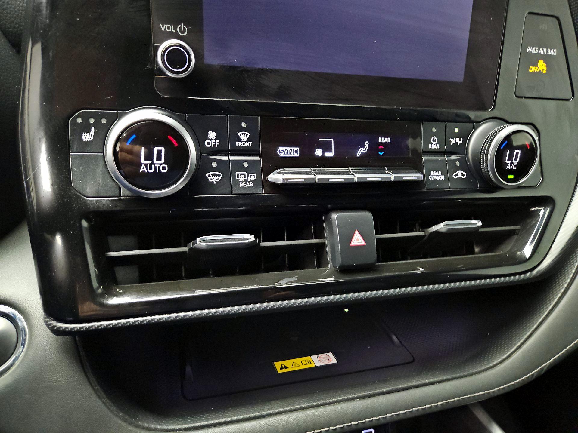 Thumbnail: 2023 Toyota Highlander - 16