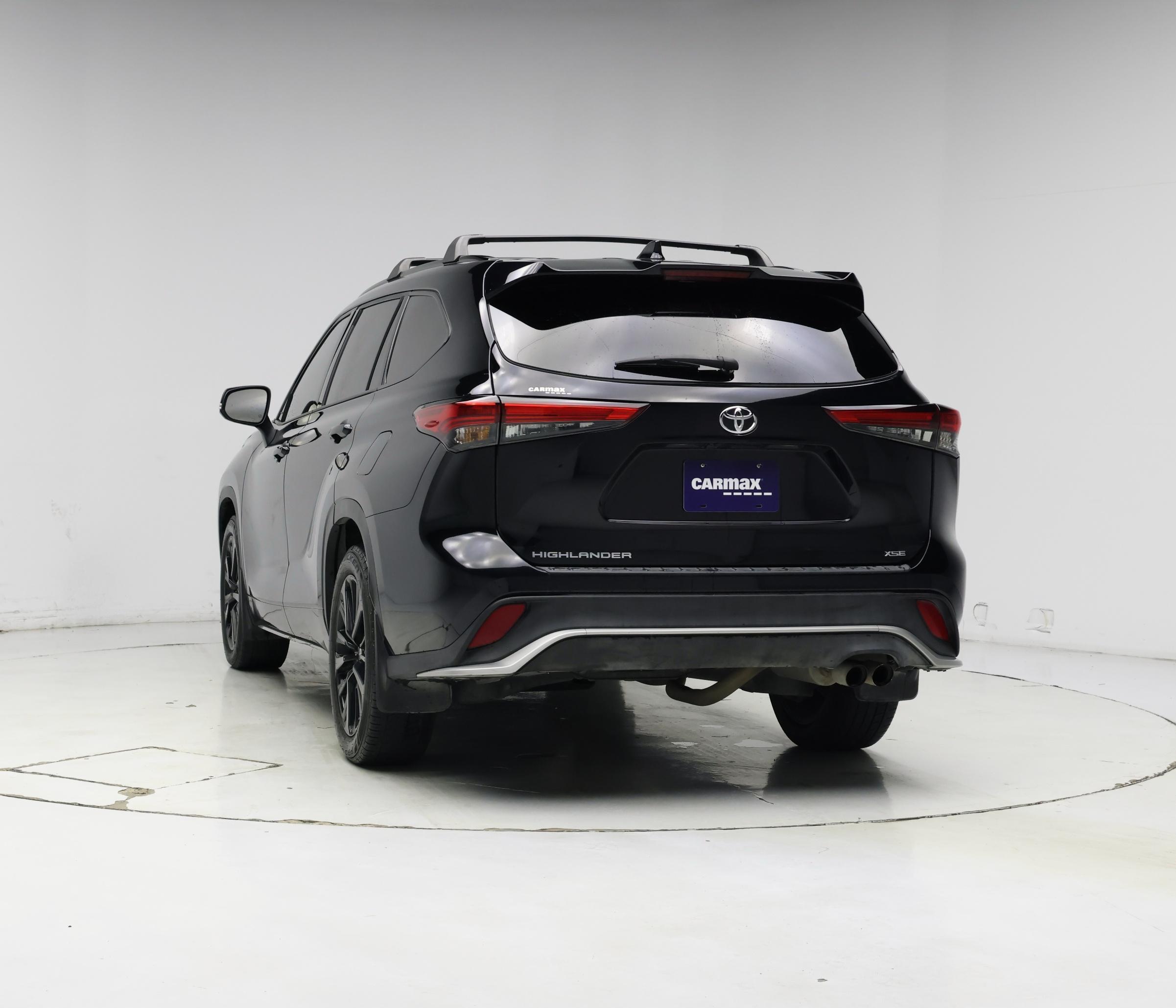 Thumbnail: 2023 Toyota Highlander - 6