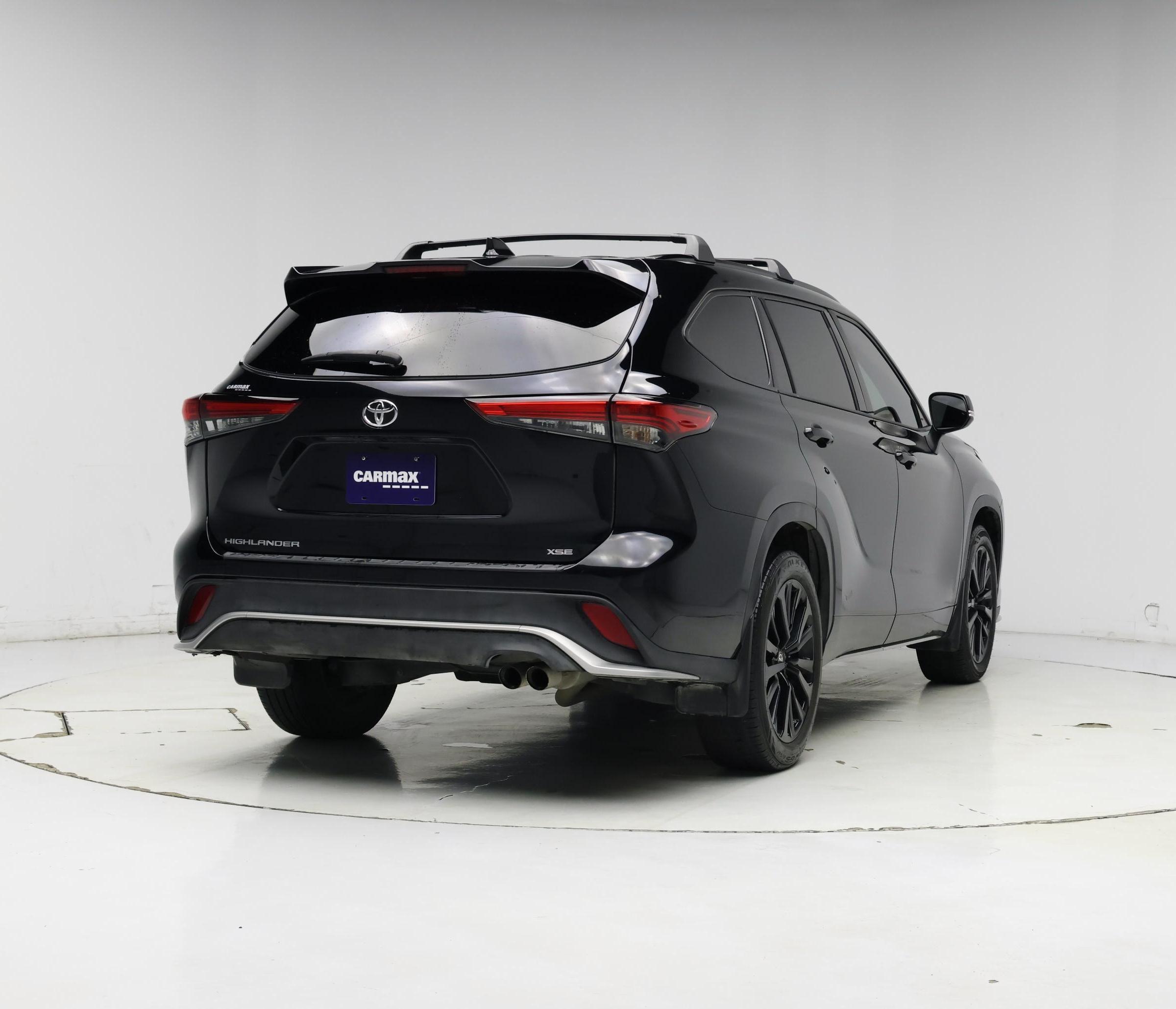 Thumbnail: 2023 Toyota Highlander - 8