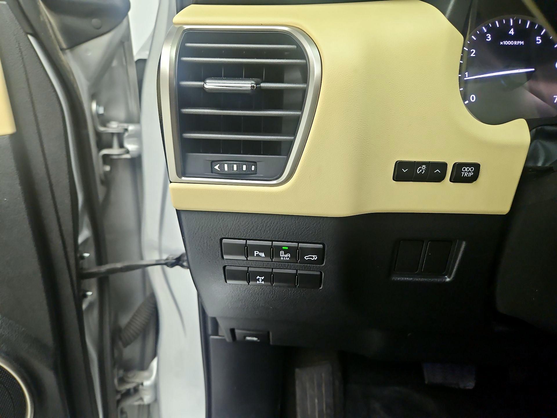 Thumbnail: 2016 Lexus NX - 13