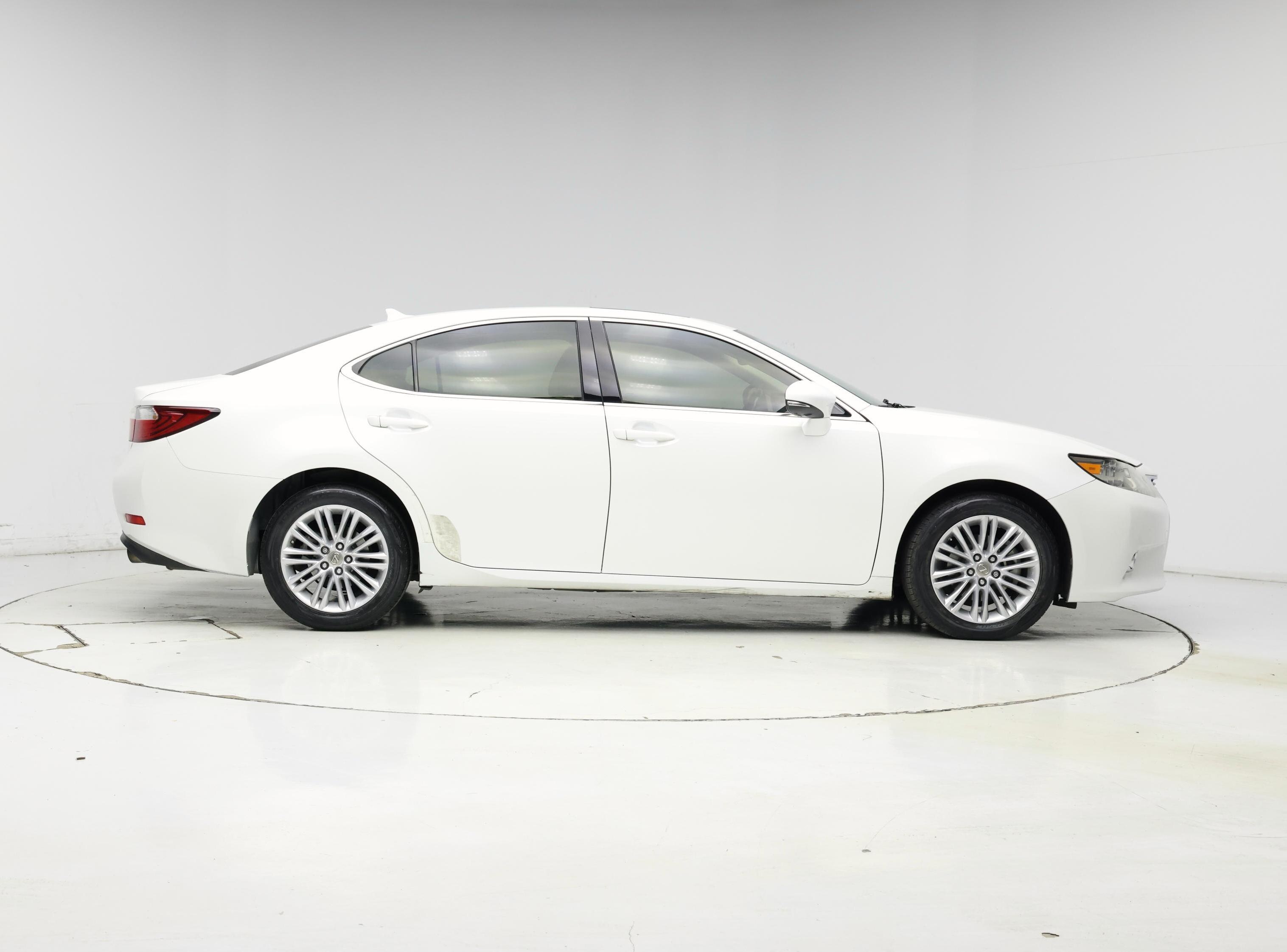 Thumbnail: 2014 Lexus ES - 7