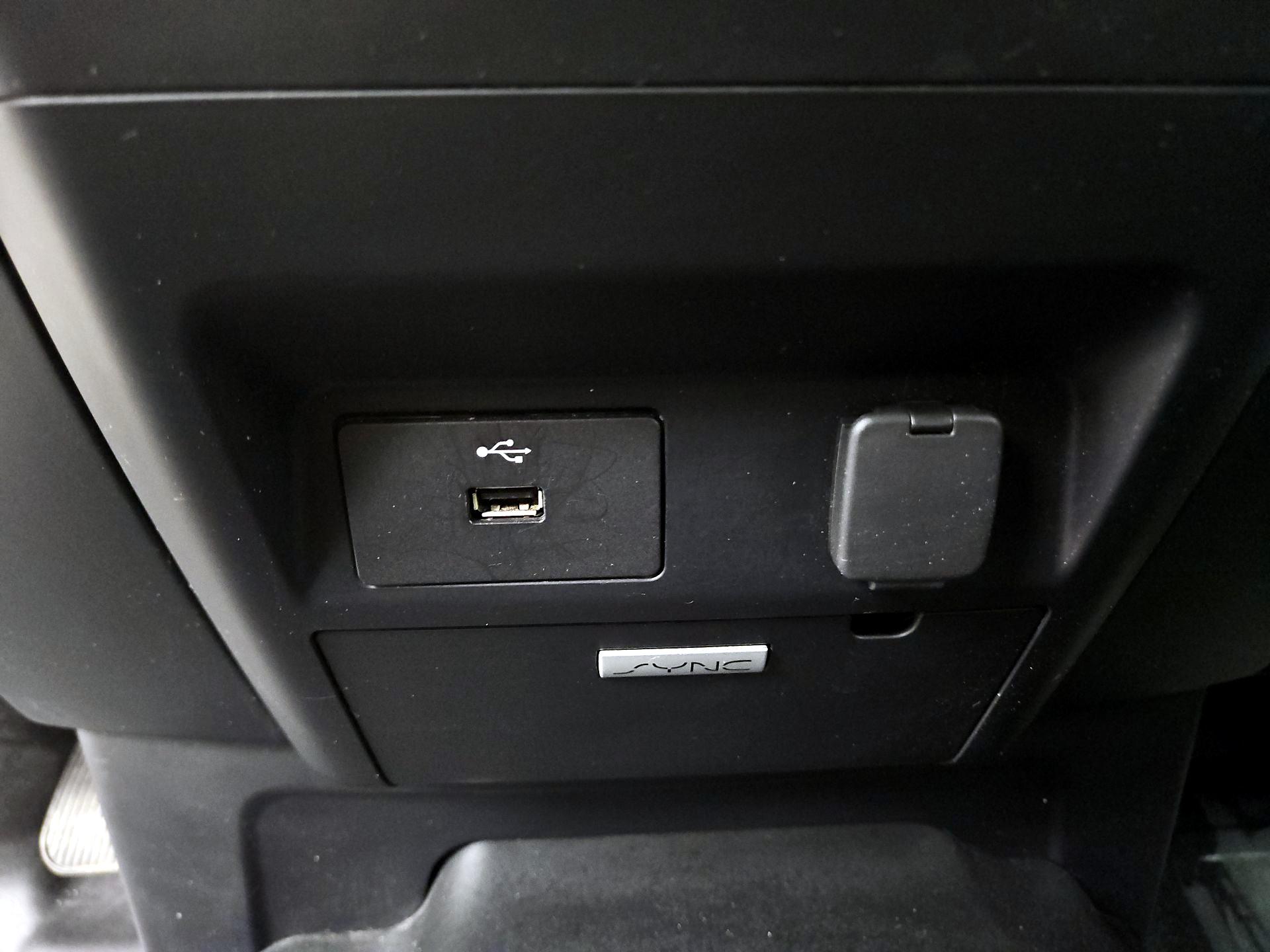 Thumbnail: 2016 Ford F-150 - 17