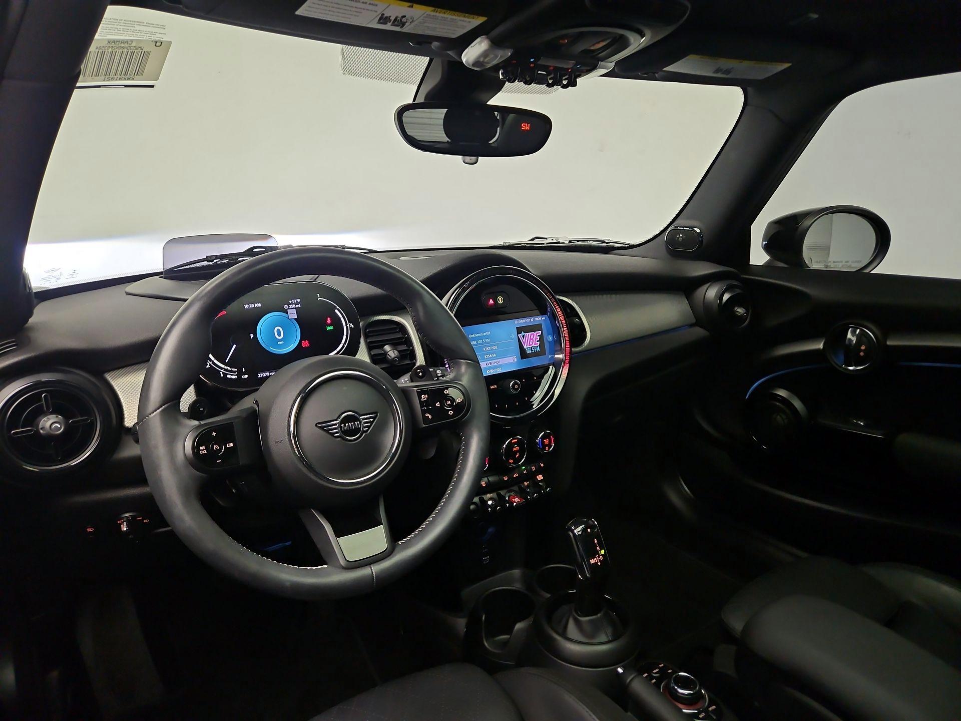 Thumbnail: 2022 MINI Cooper Hardtop - 9