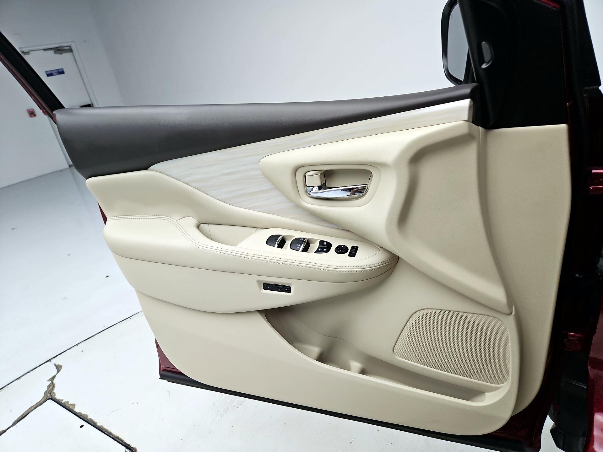 Thumbnail: 2017 Nissan Murano - 12