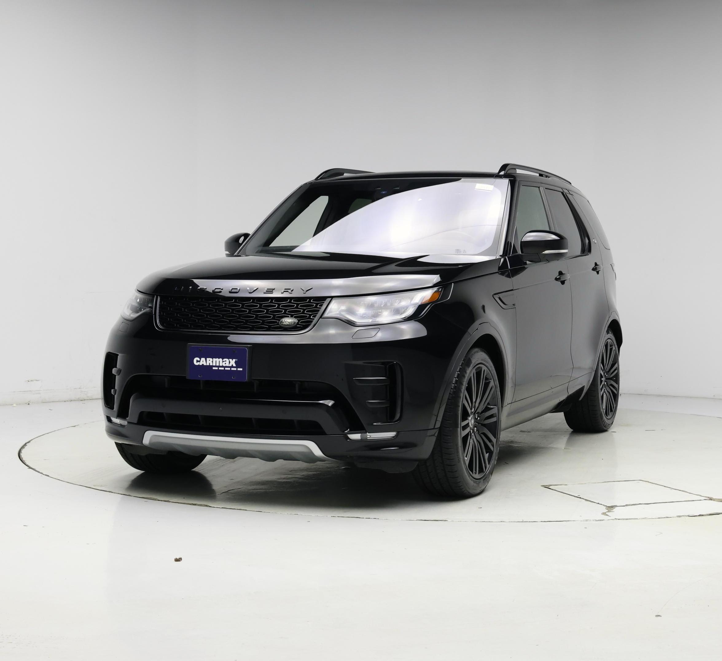 Thumbnail: 2018 Land Rover Discovery - 4