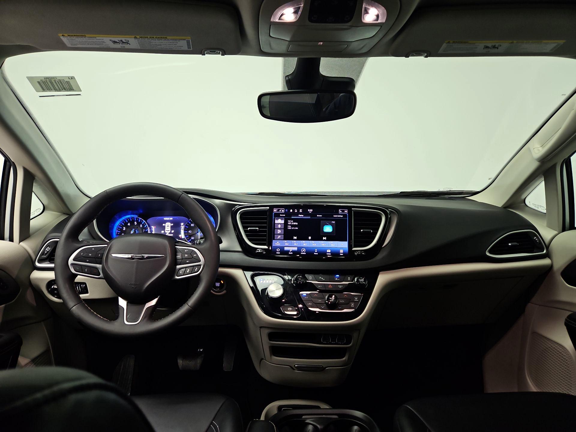 Thumbnail: 2024 Chrysler Pacifica - 9