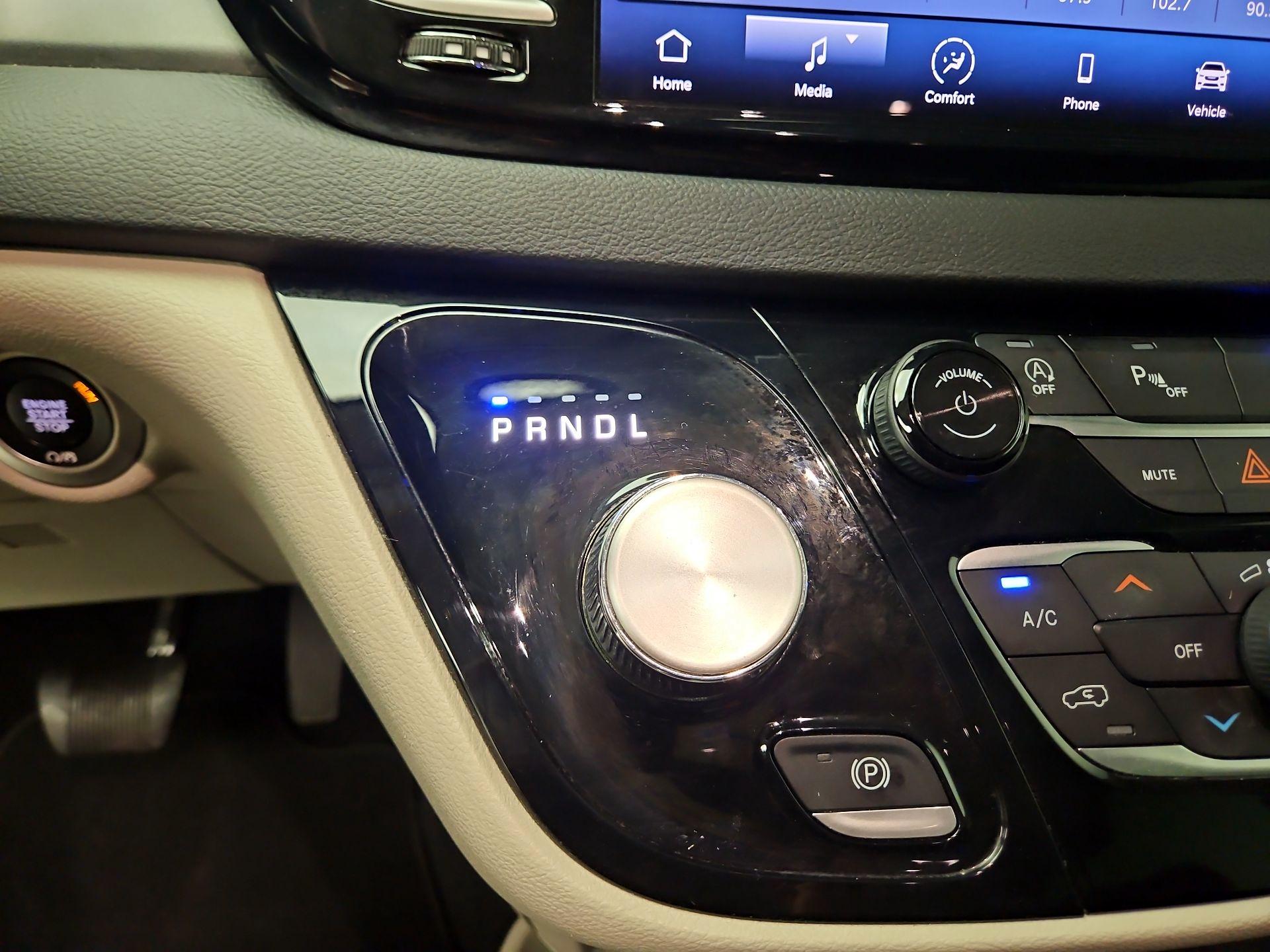 Thumbnail: 2024 Chrysler Pacifica - 17