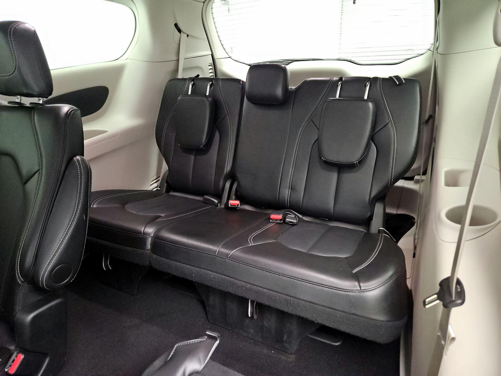 Thumbnail: 2024 Chrysler Pacifica - 20