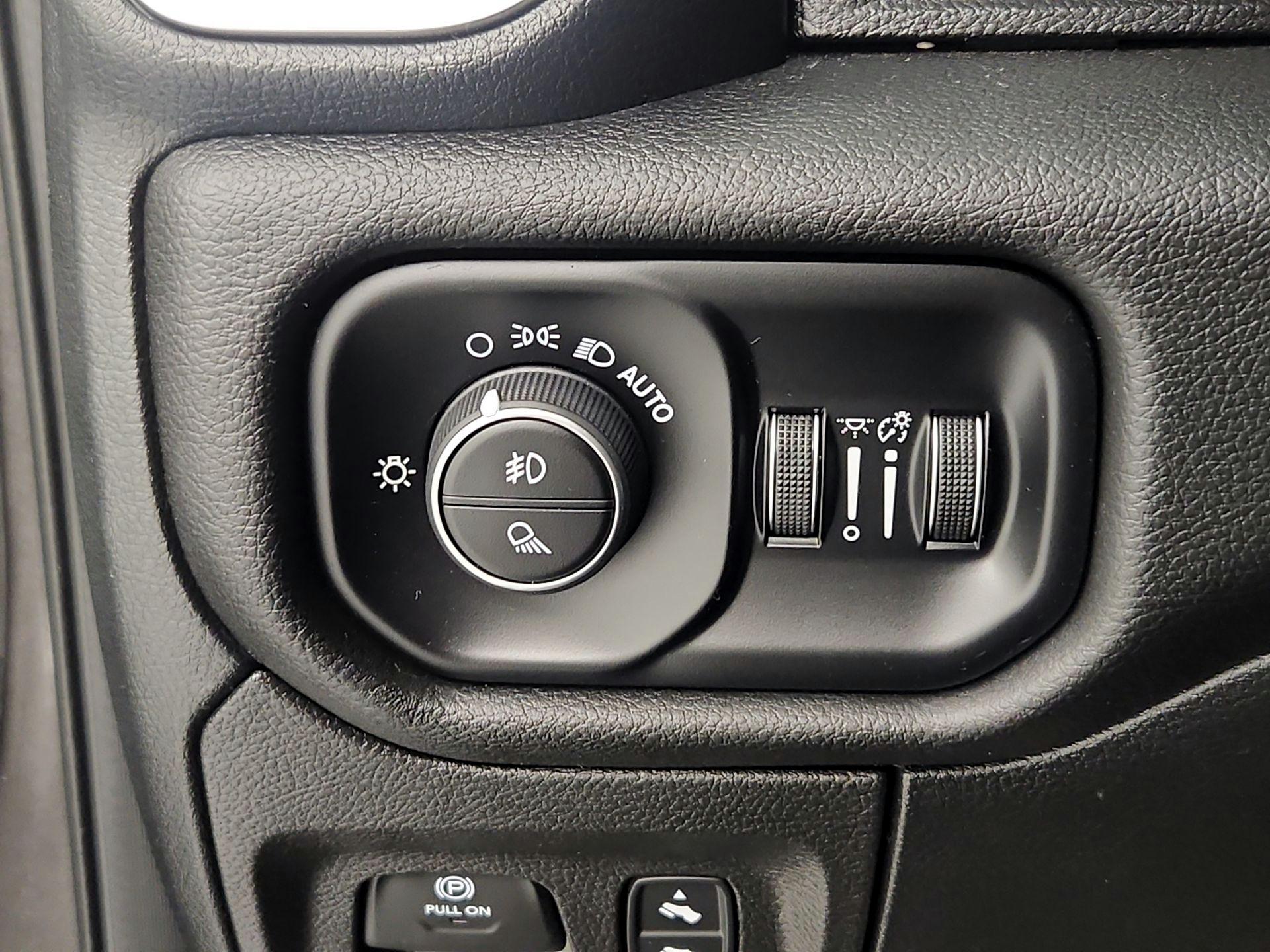 Thumbnail: 2025 RAM 1500 - 13