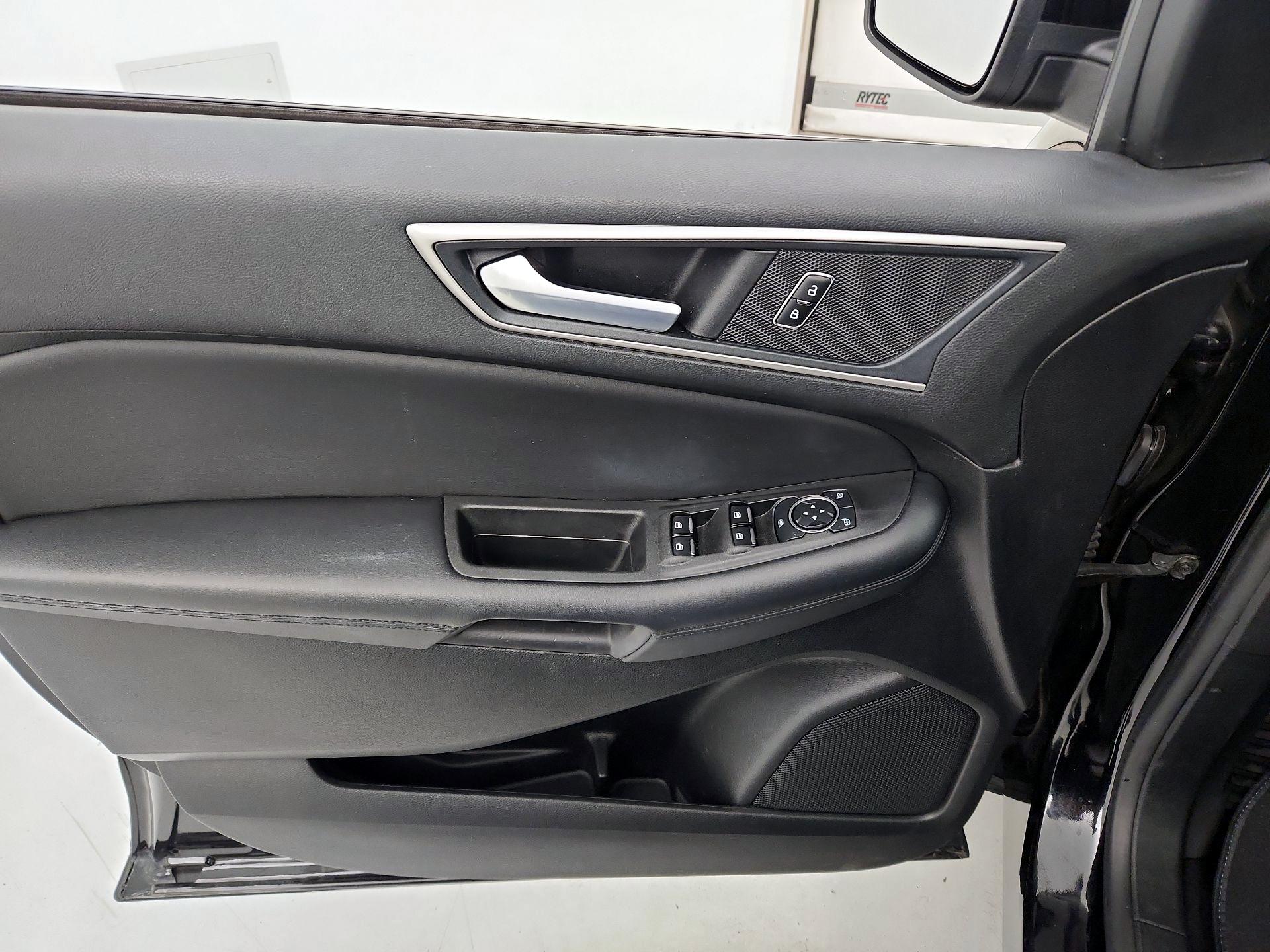 Thumbnail: 2023 Ford Edge - 12