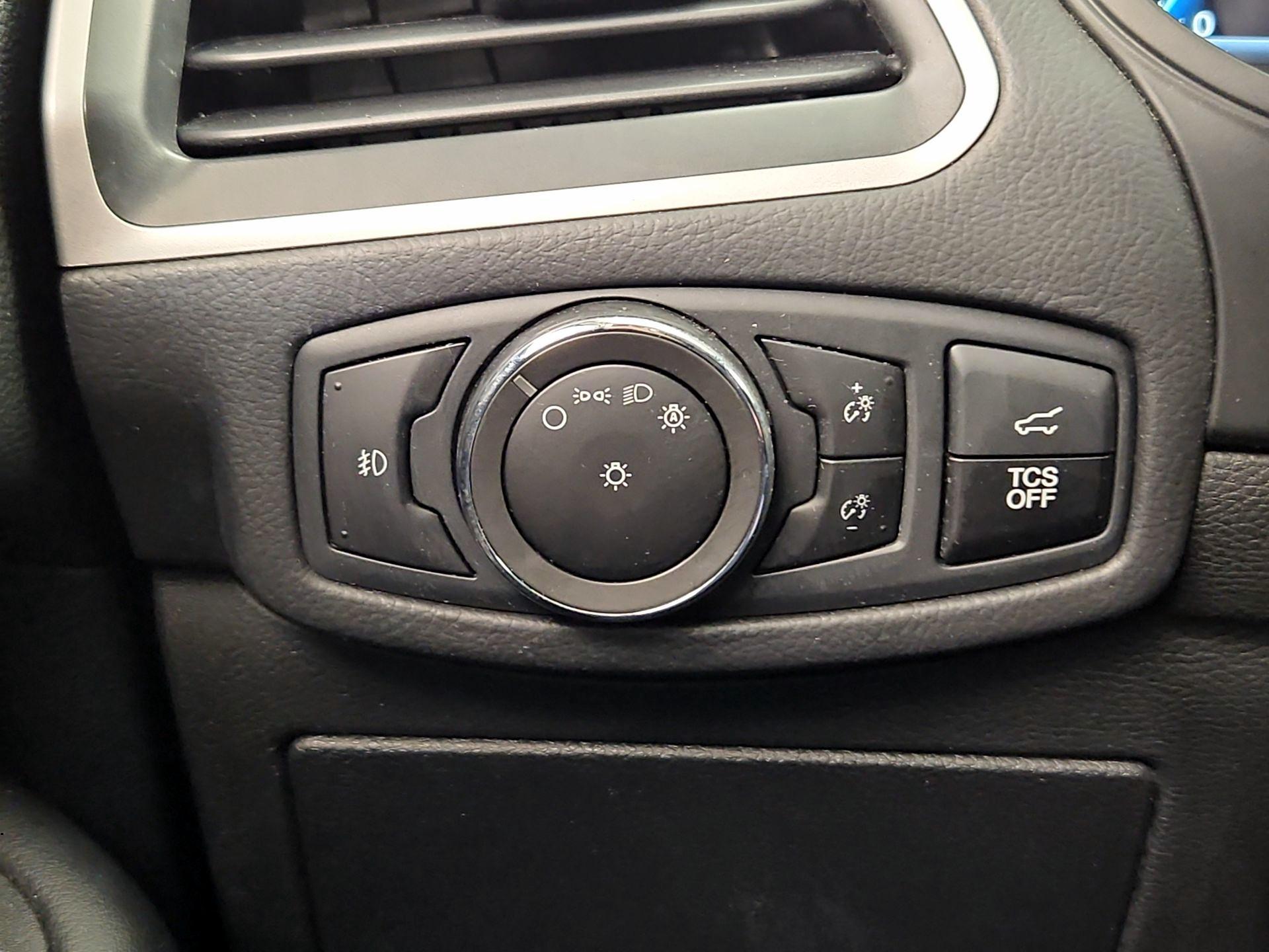 Thumbnail: 2023 Ford Edge - 13