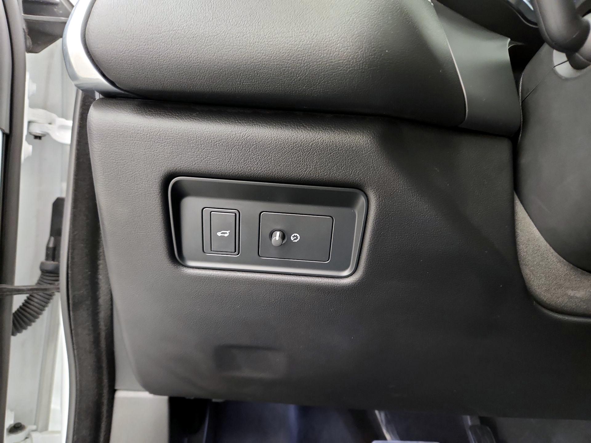 Thumbnail: 2024 Jaguar F-Pace - 13