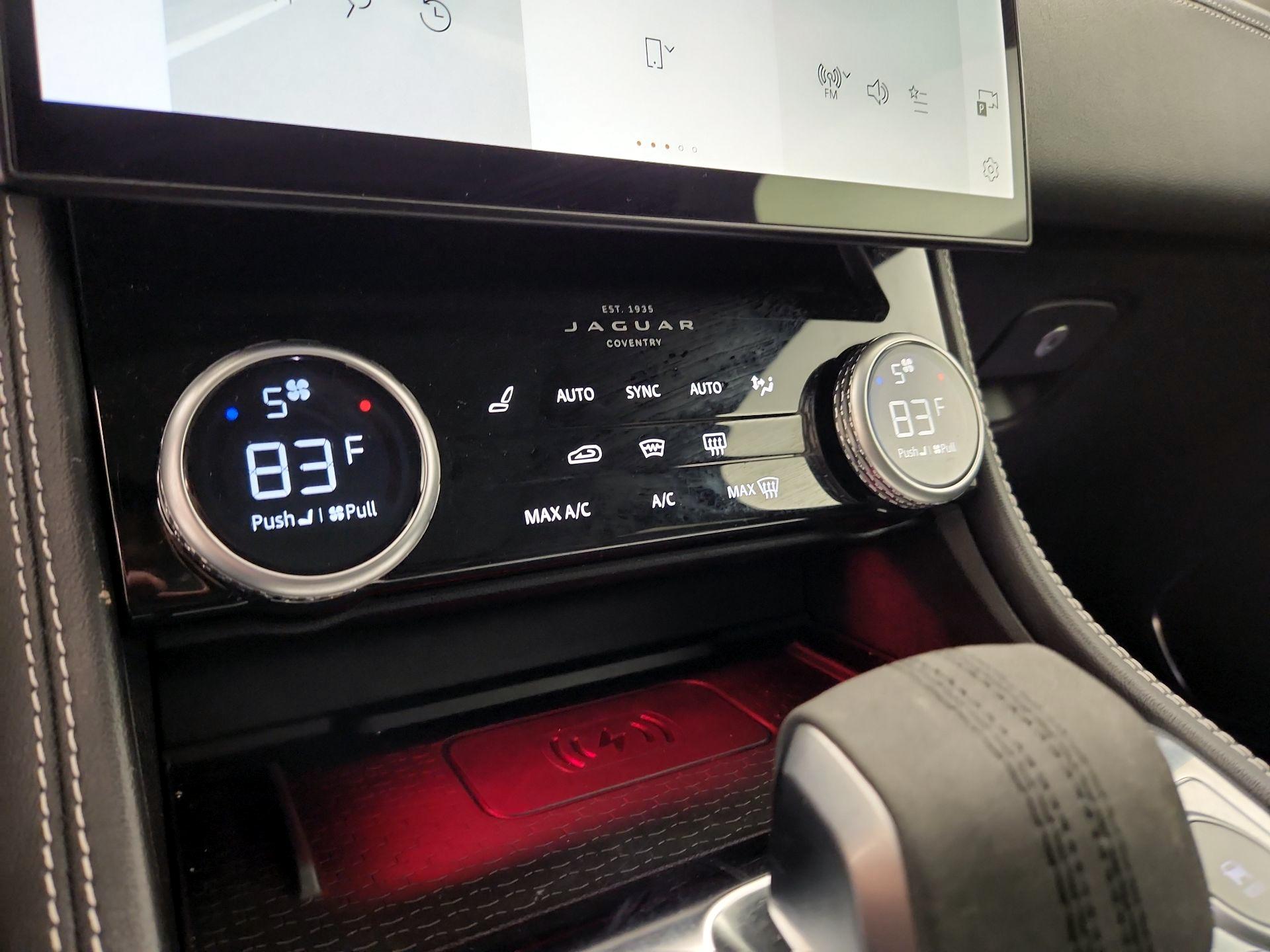 Thumbnail: 2024 Jaguar F-Pace - 17