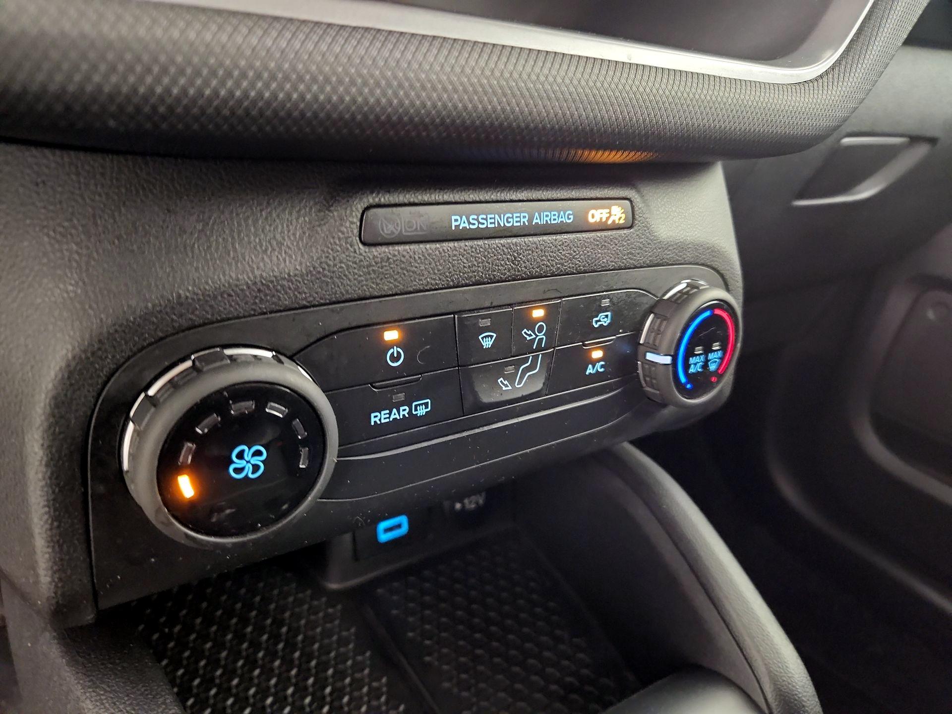 Thumbnail: 2022 Ford Bronco Sport - 16