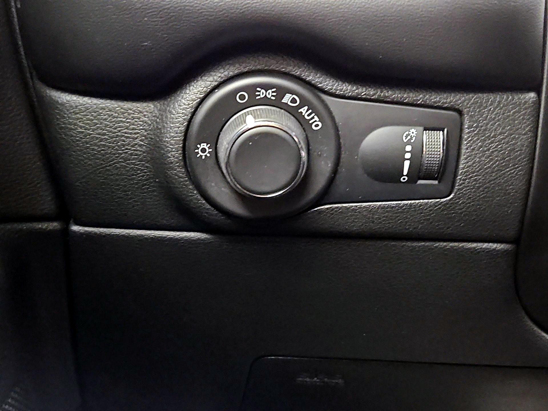 Thumbnail: 2023 Dodge Durango - 13