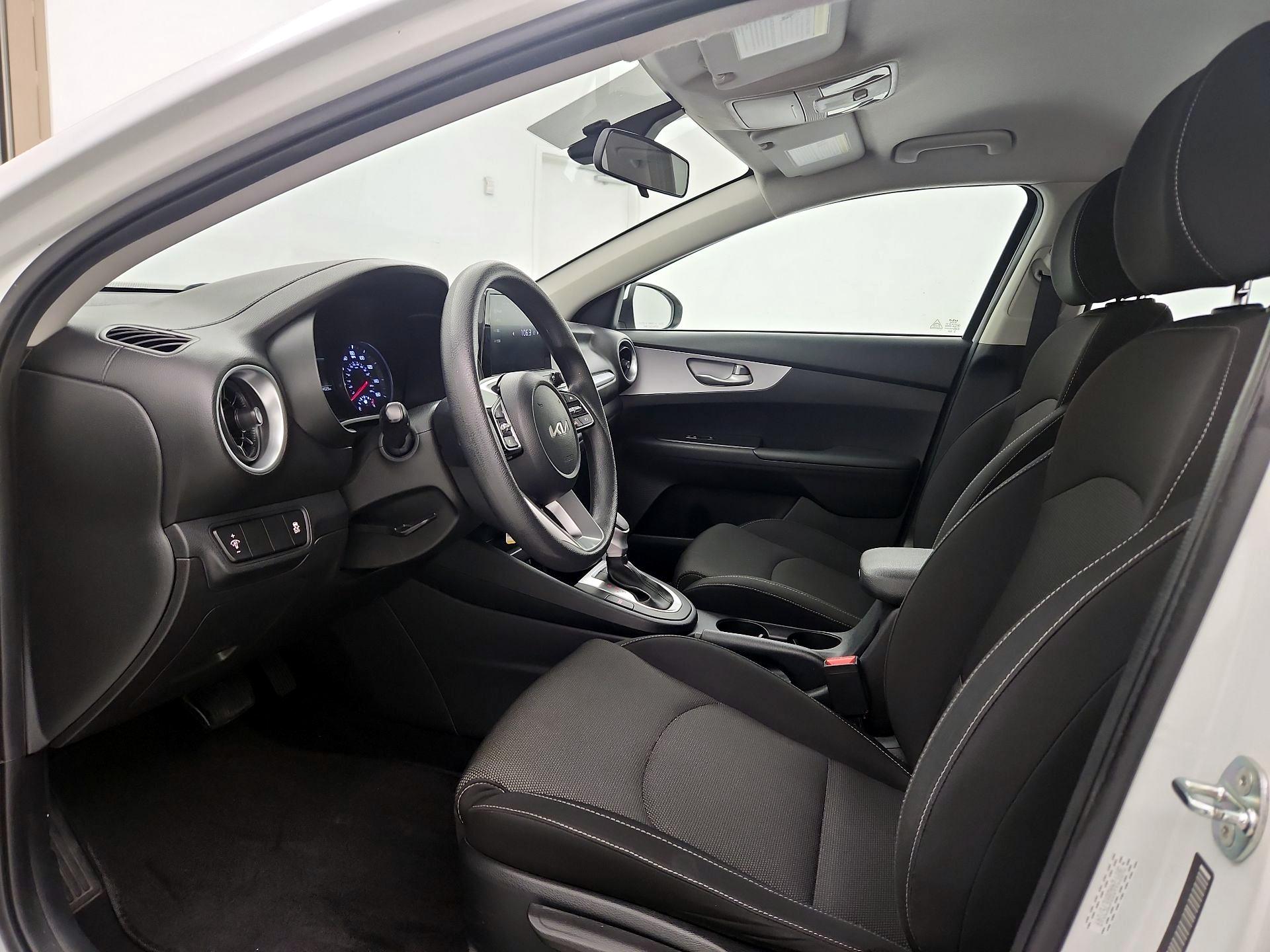 Thumbnail: 2024 Kia Forte - 11