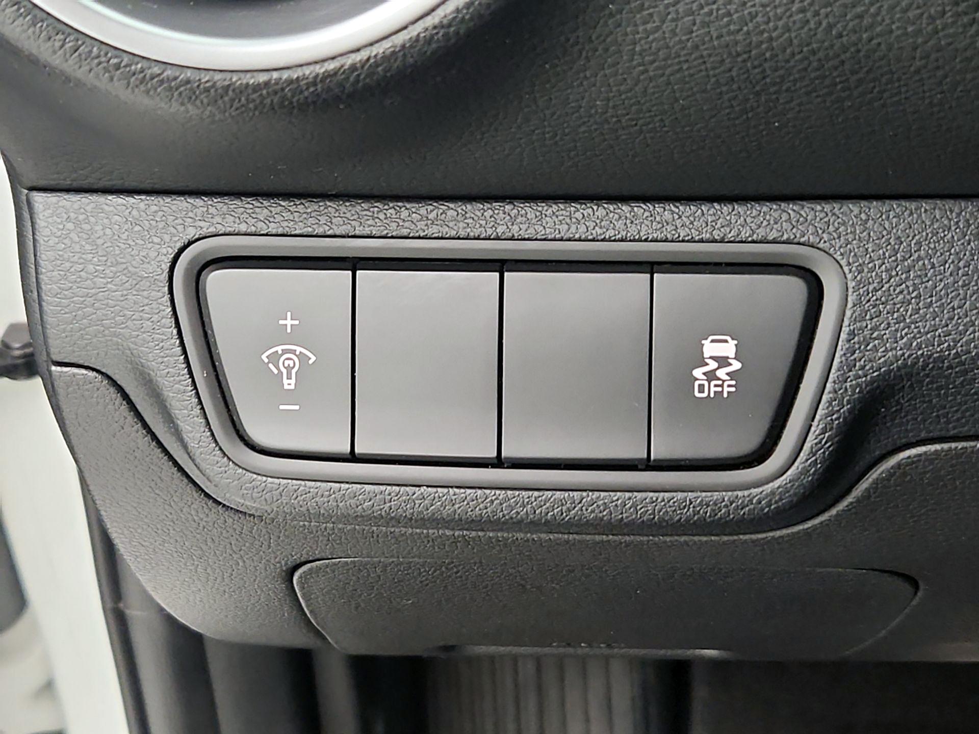 Thumbnail: 2024 Kia Forte - 13