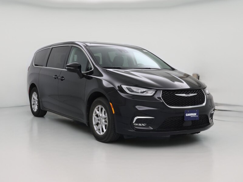 2024 Chrysler Pacifica Touring L -
                  Tyler, TX