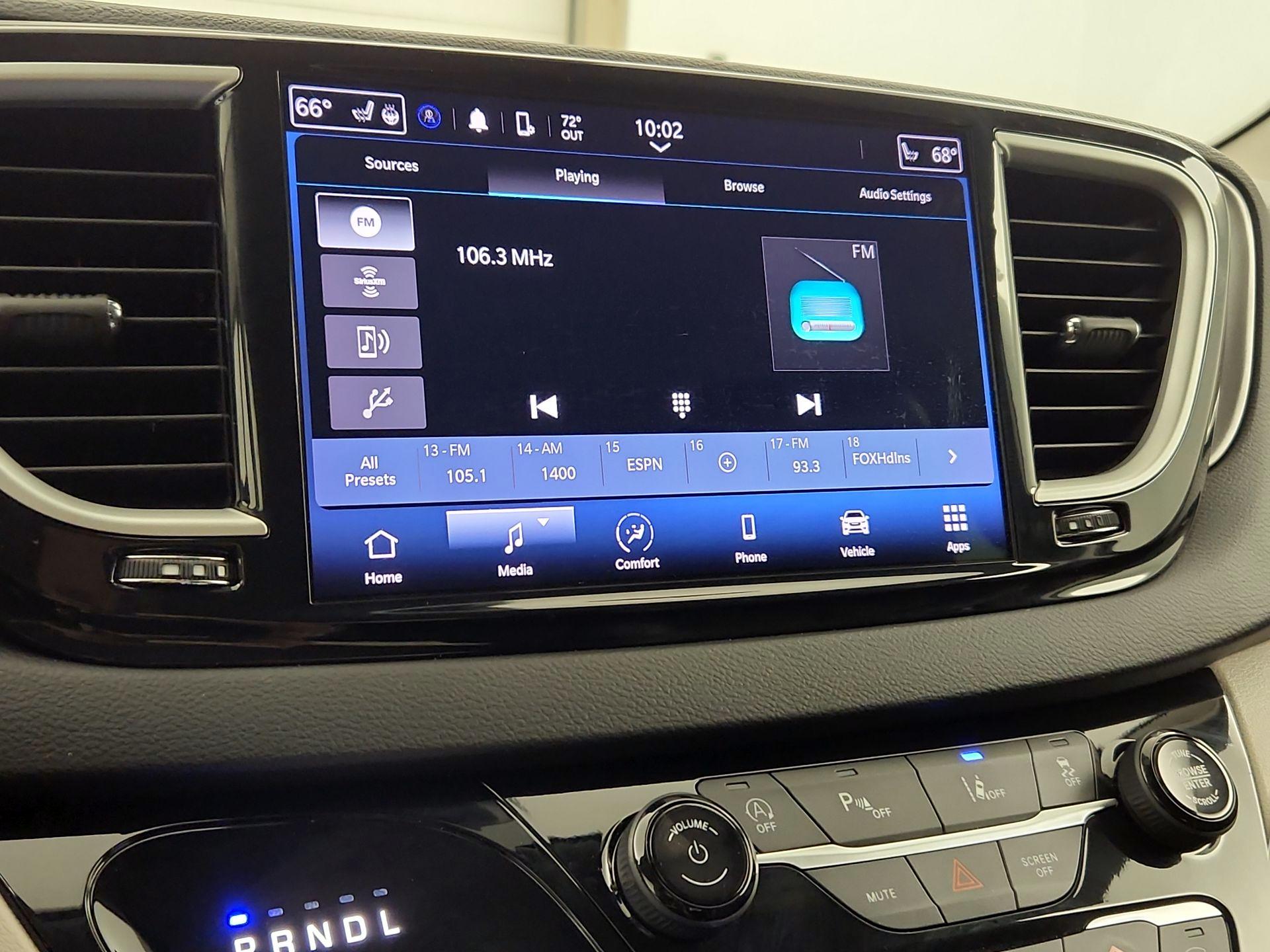 Thumbnail: 2024 Chrysler Pacifica - 15