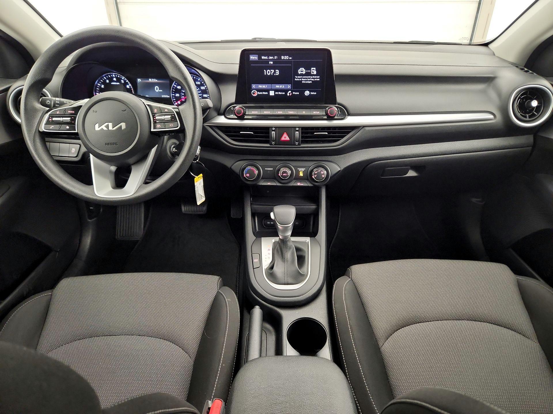 Thumbnail: 2024 Kia Forte - 9