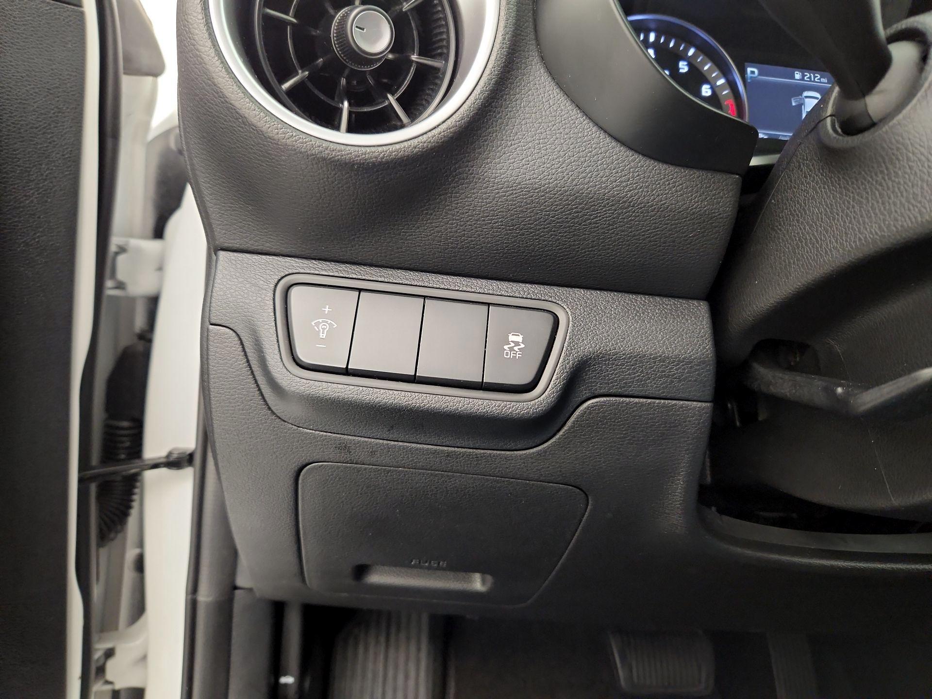 Thumbnail: 2024 Kia Forte - 13