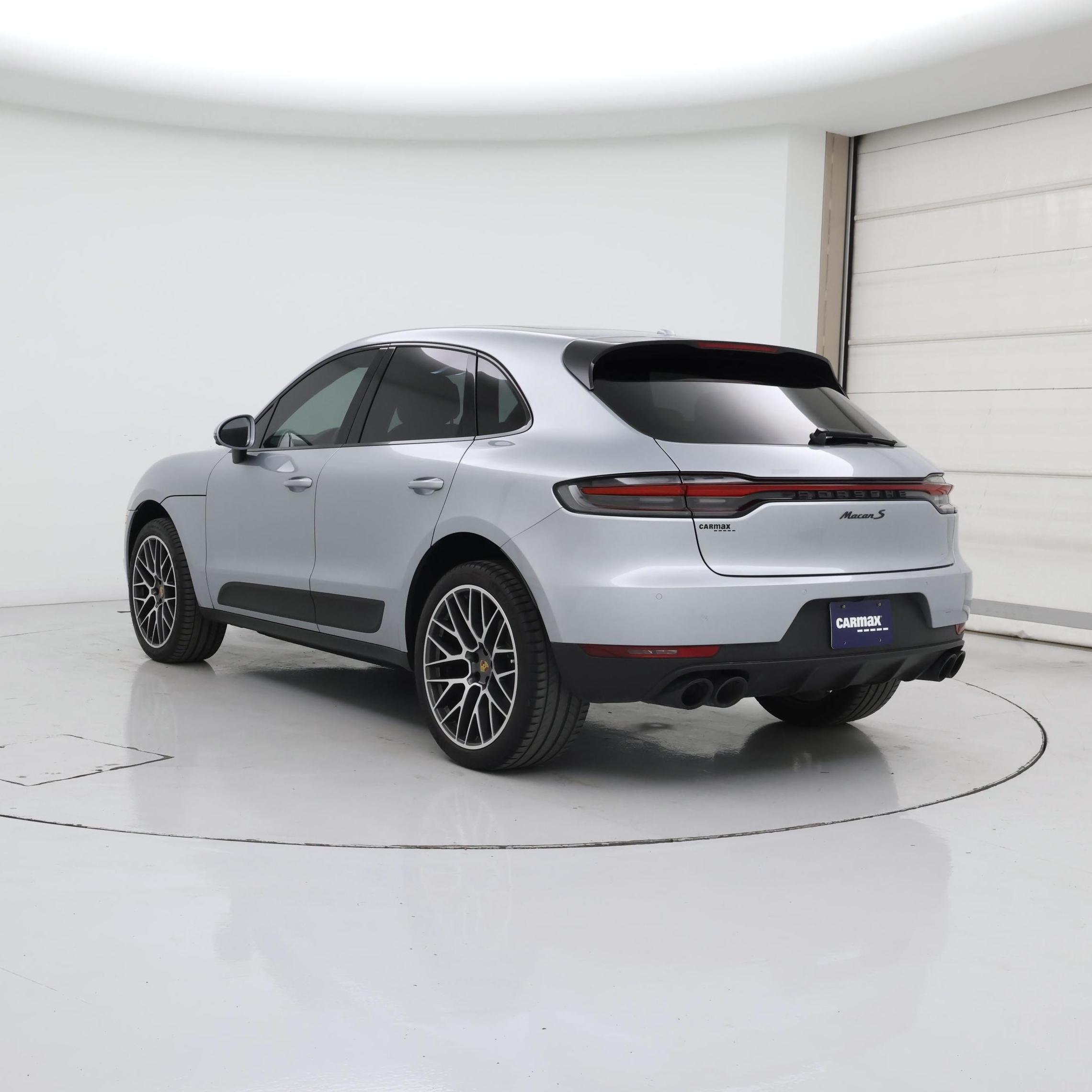 Thumbnail: 2021 Porsche Macan - 2