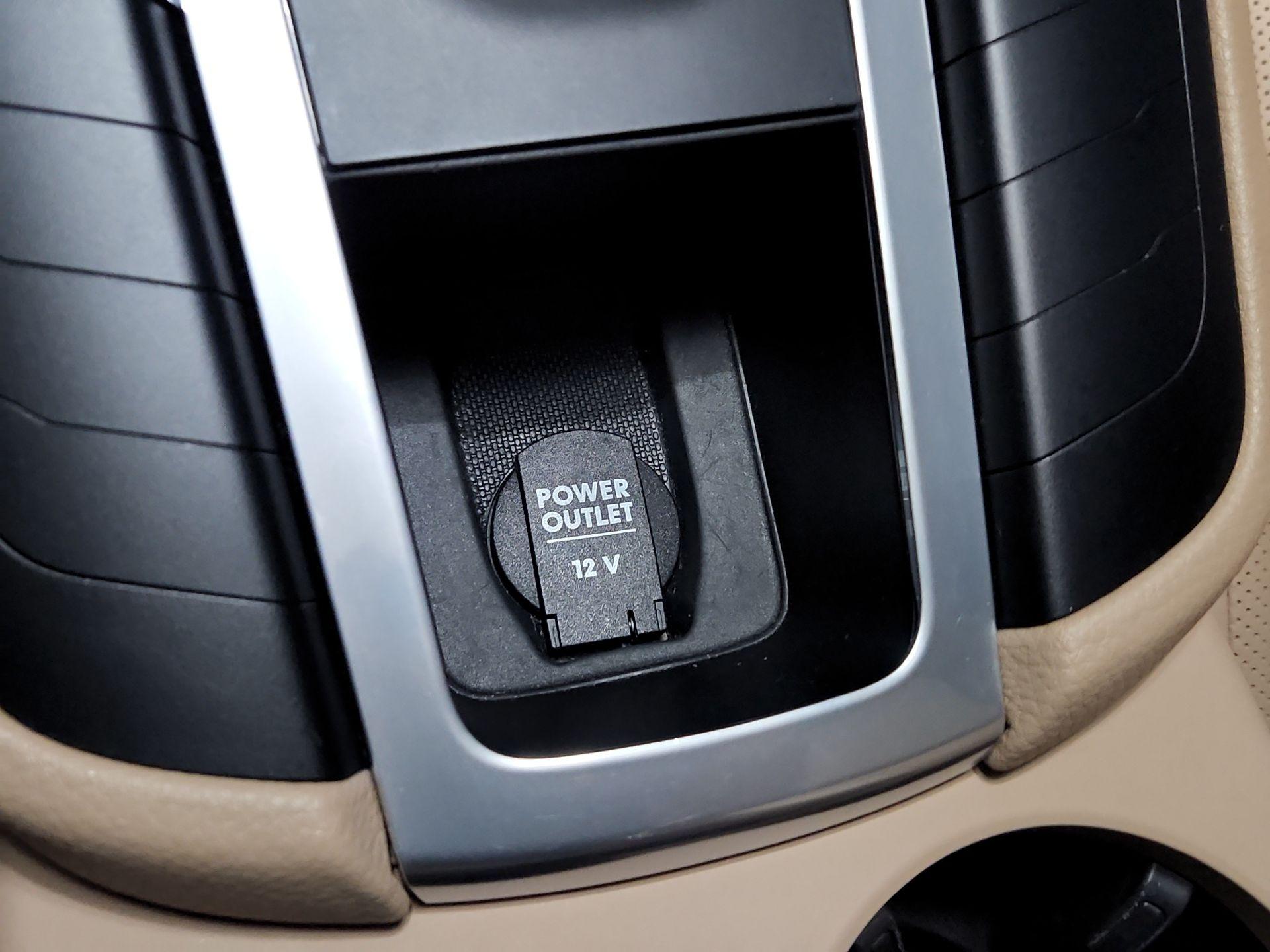 Thumbnail: 2021 Porsche Macan - 19