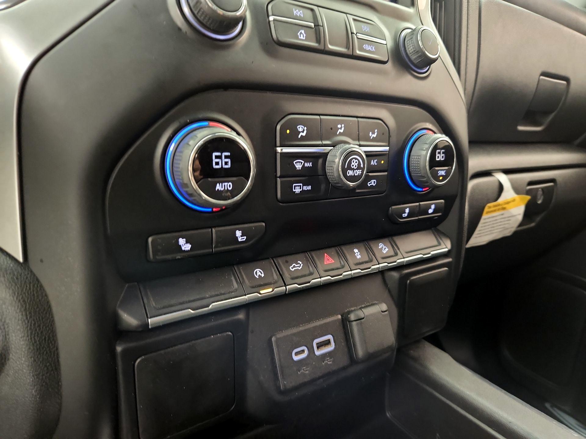 Thumbnail: 2021 Chevrolet Silverado 1500 - 16