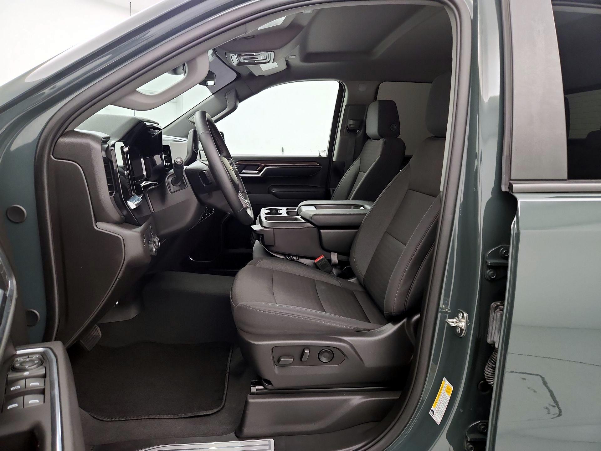 Thumbnail: 2025 Chevrolet Silverado 1500 - 11